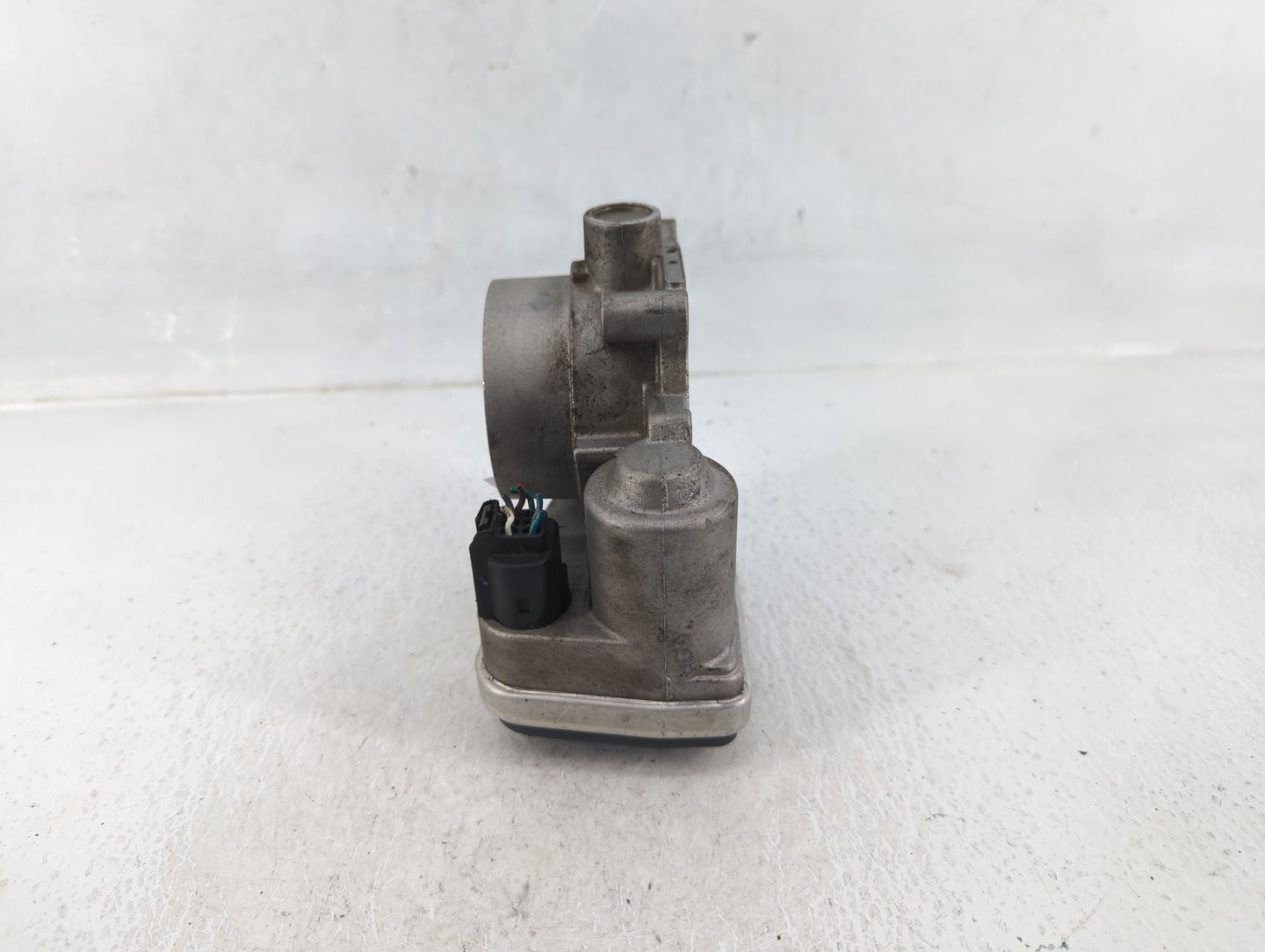 2016-2021 Chevrolet Malibu Throttle Body P/N:12659491BA Fits Fits 2016 2017 2018 2019 2020 2021 2022 OEM Used Auto Parts - O
