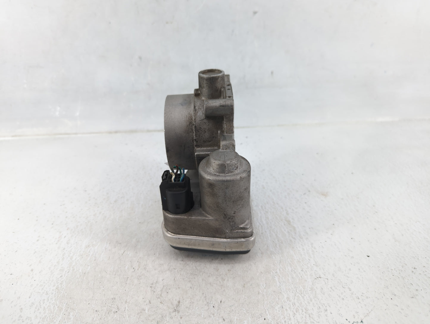 2016-2021 Chevrolet Malibu Throttle Body P/N:12659491BA Fits Fits 2016 2017 2018 2019 2020 2021 2022 OEM Used Auto Parts - O