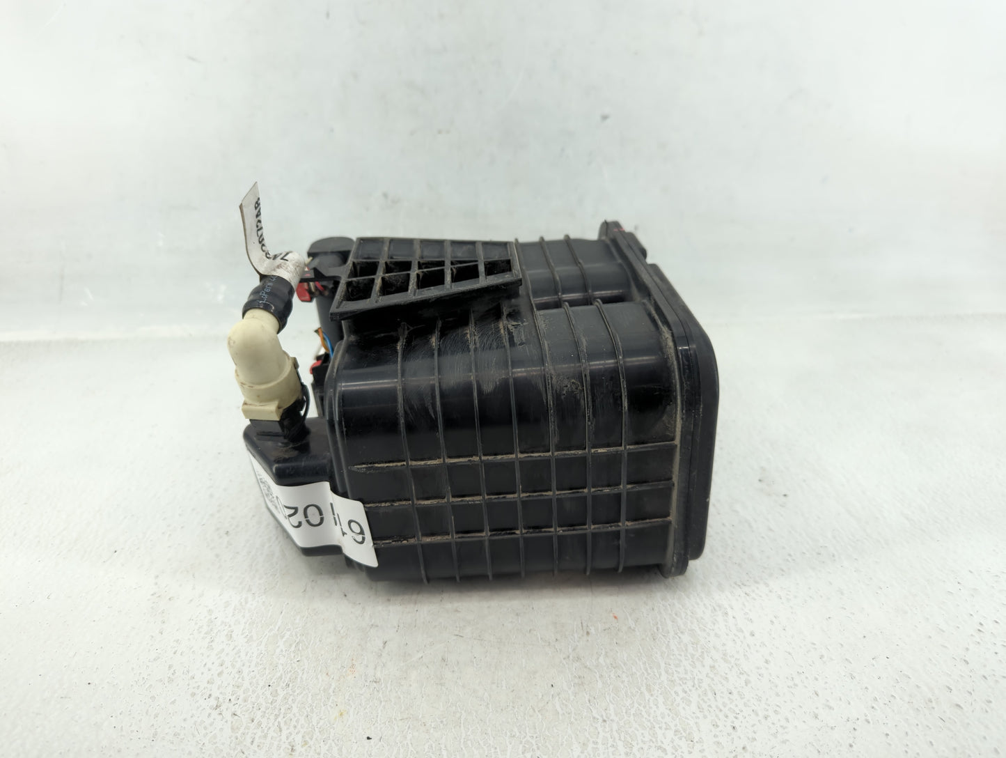 2016 Chevrolet Malibu Fuel Vapor Charcoal Canister 611020 - Oemusedautoparts1.com