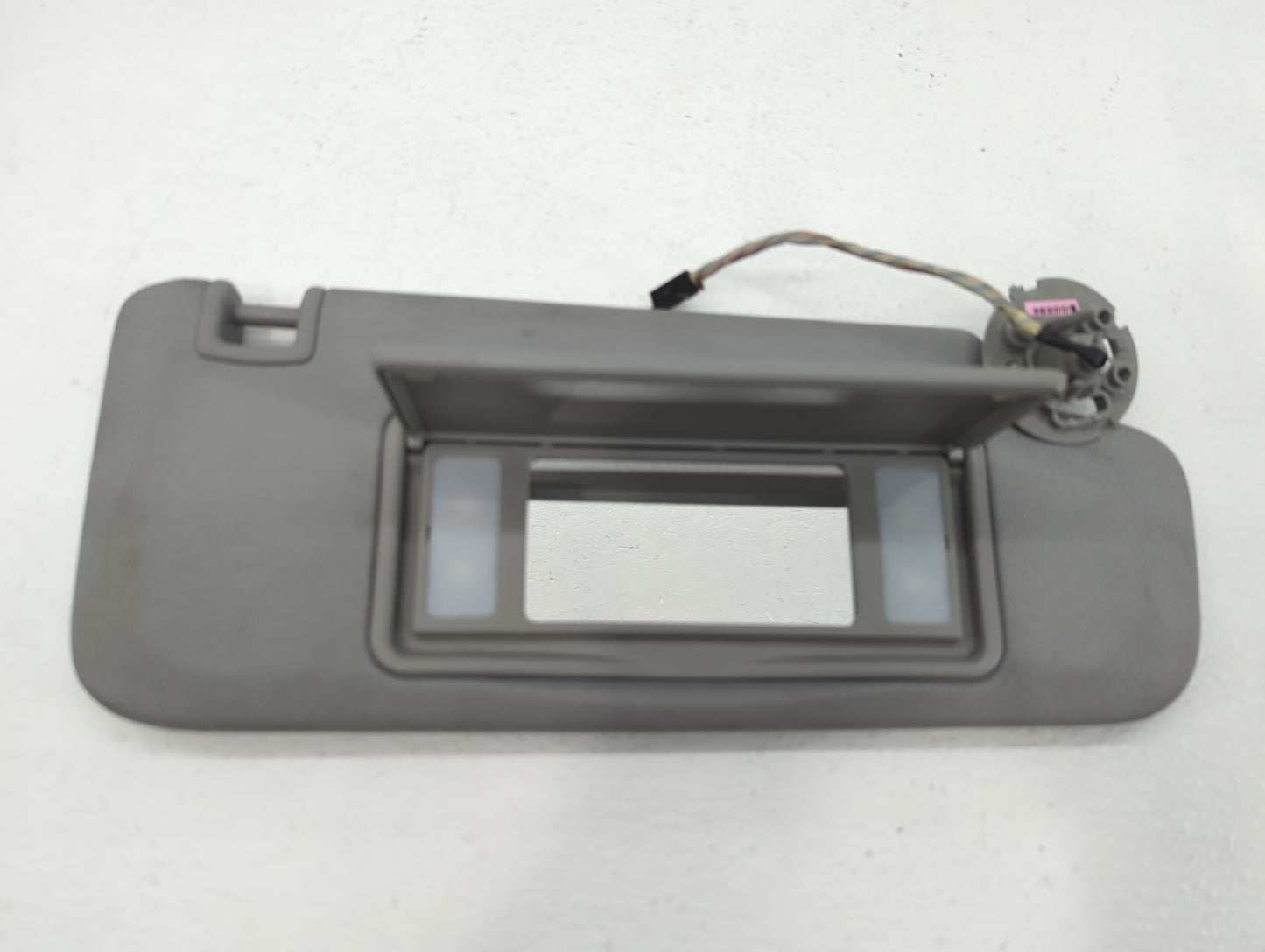 2016-2021 Chevrolet Malibu Sun Visor Shade Replacement Driver Left Mirror Fits Fits 2016 2017 2018 2019 2020 2021 OEM Used A
