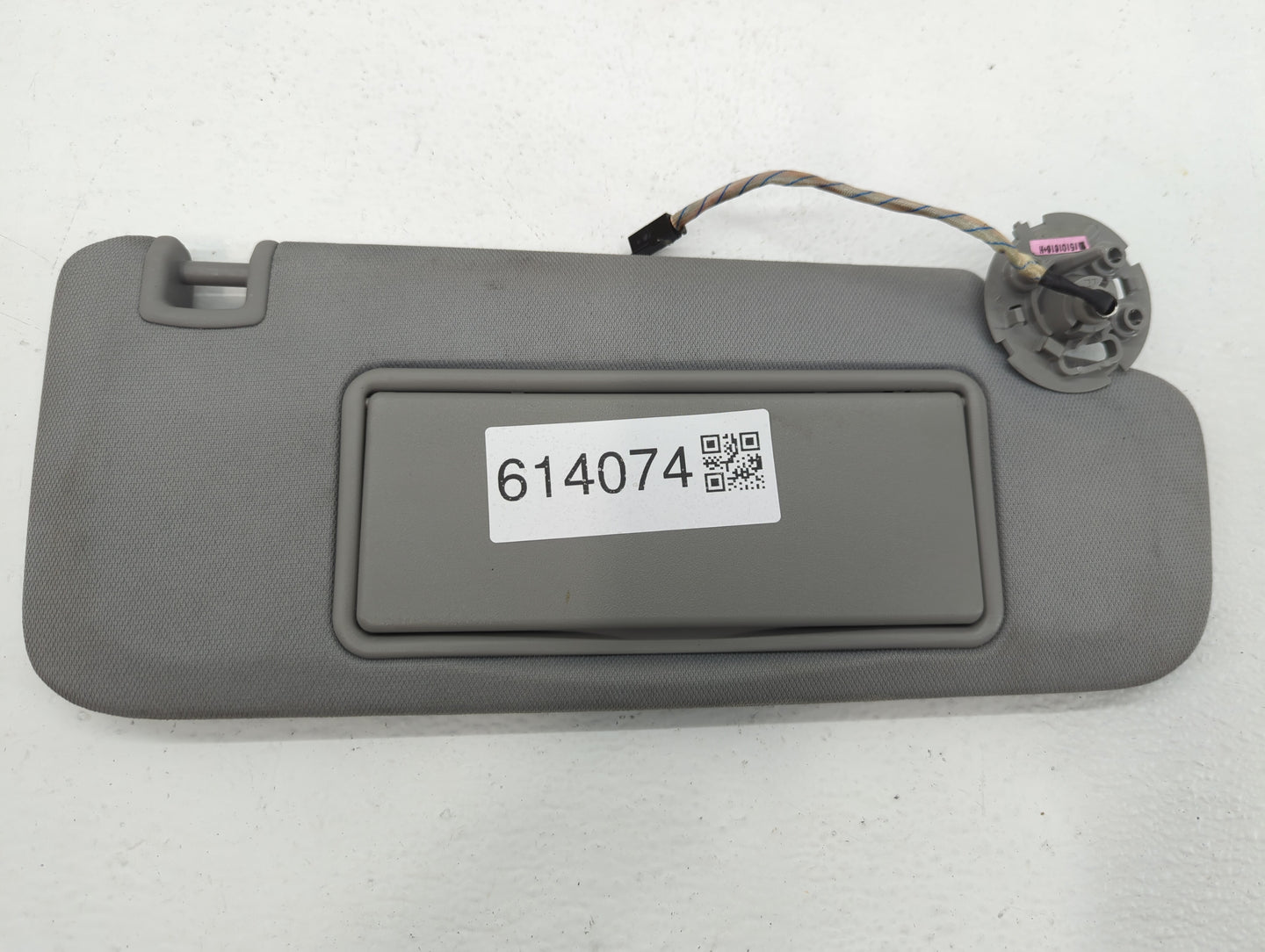 2016-2021 Chevrolet Malibu Sun Visor Shade Replacement Driver Left Mirror Fits Fits 2016 2017 2018 2019 2020 2021 OEM Used A