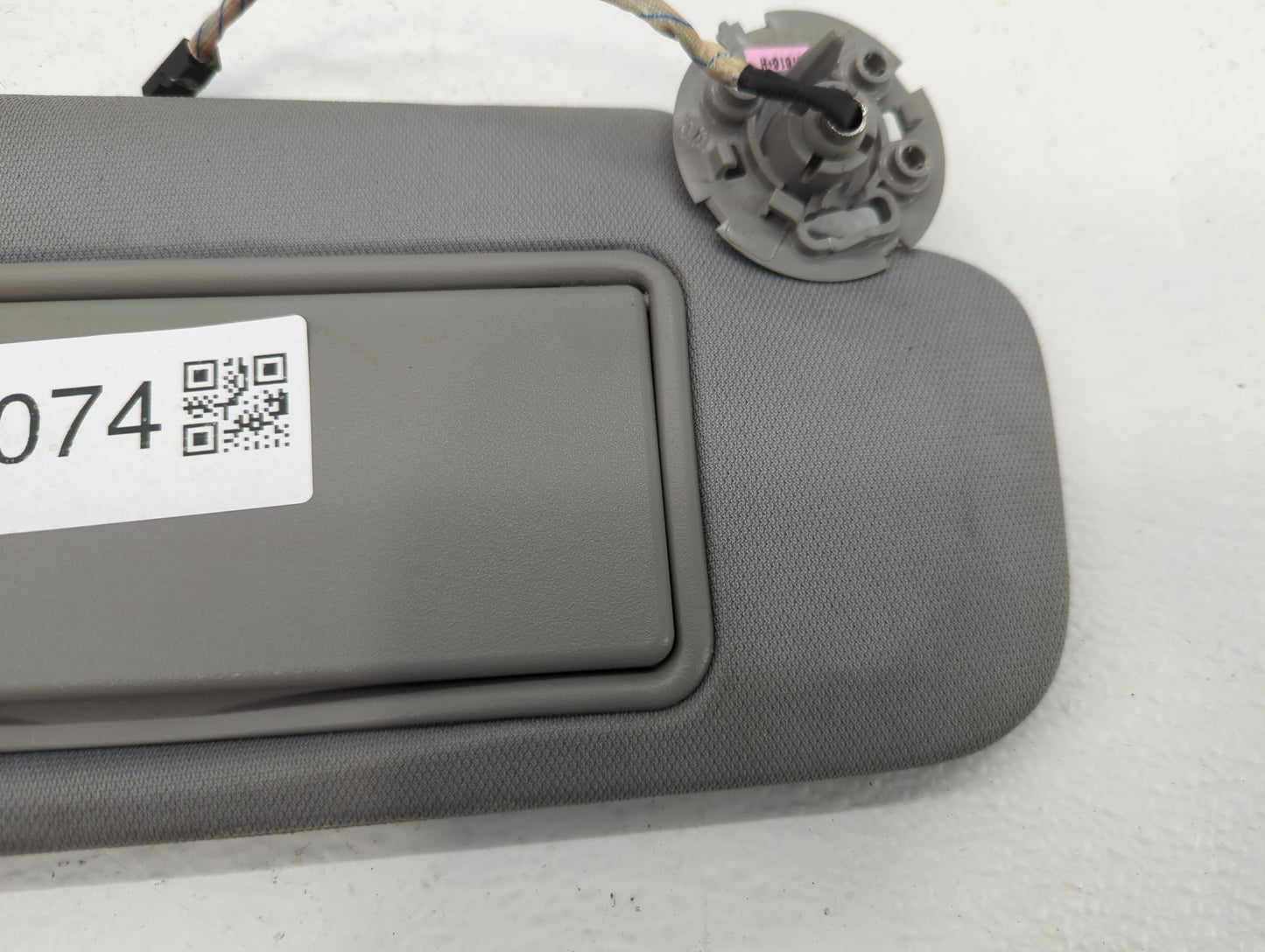 2016-2021 Chevrolet Malibu Sun Visor Shade Replacement Driver Left Mirror Fits Fits 2016 2017 2018 2019 2020 2021 OEM Used A