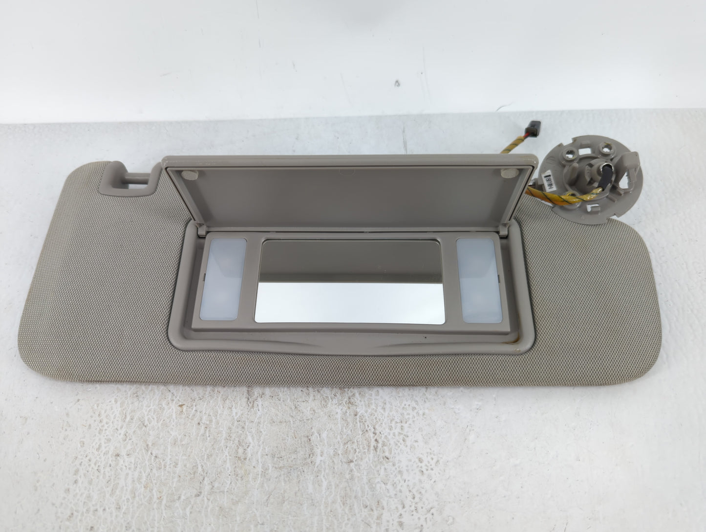 2013-2016 Chevrolet Malibu Sun Visor Shade Replacement Passenger Right Mirror Fits Fits 2013 2014 2015 2016 OEM Used Auto Pa