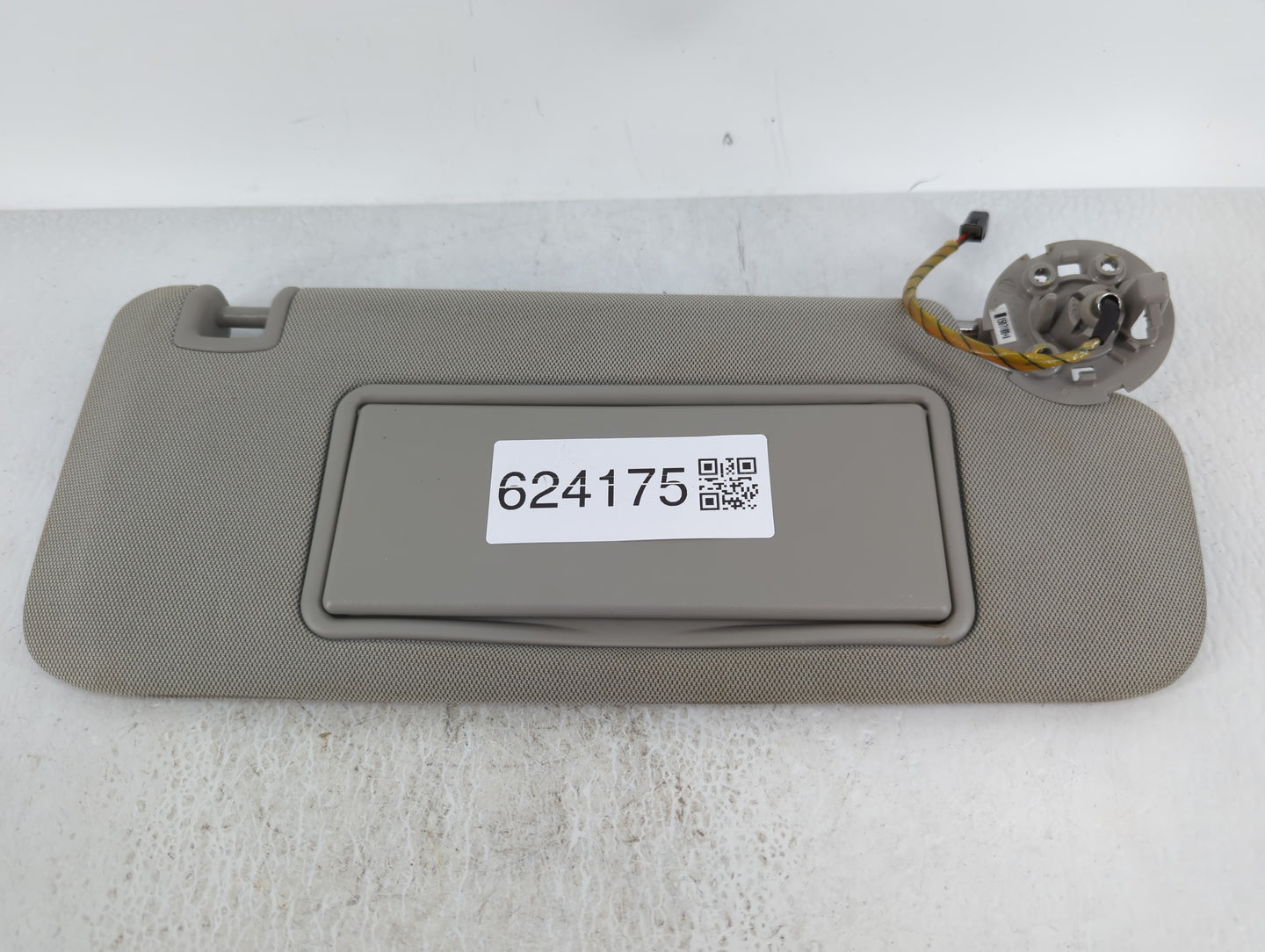 2013-2016 Chevrolet Malibu Sun Visor Shade Replacement Passenger Right Mirror Fits Fits 2013 2014 2015 2016 OEM Used Auto Pa