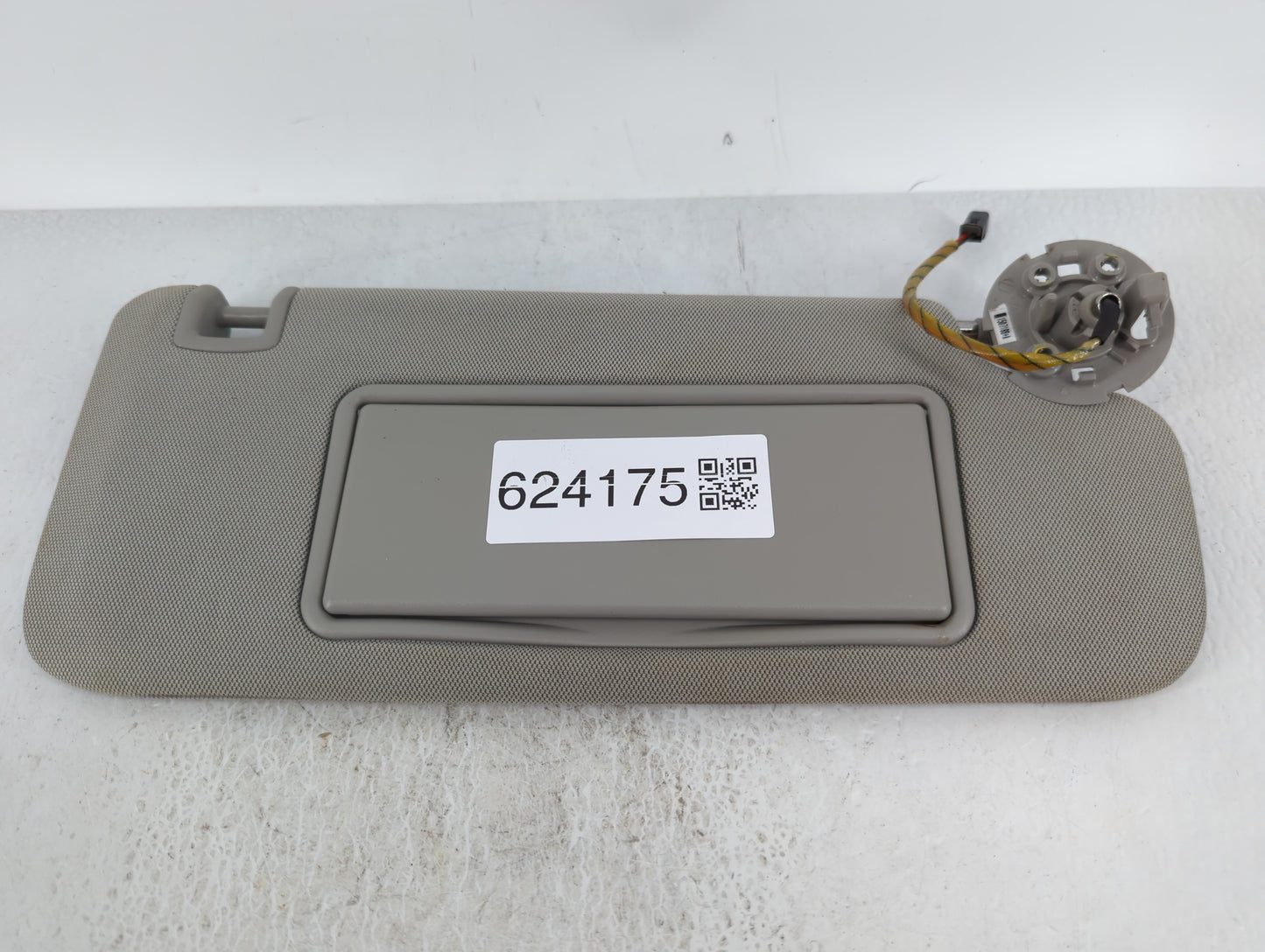 2013-2016 Chevrolet Malibu Sun Visor Shade Replacement Passenger Right Mirror Fits Fits 2013 2014 2015 2016 OEM Used Auto Pa