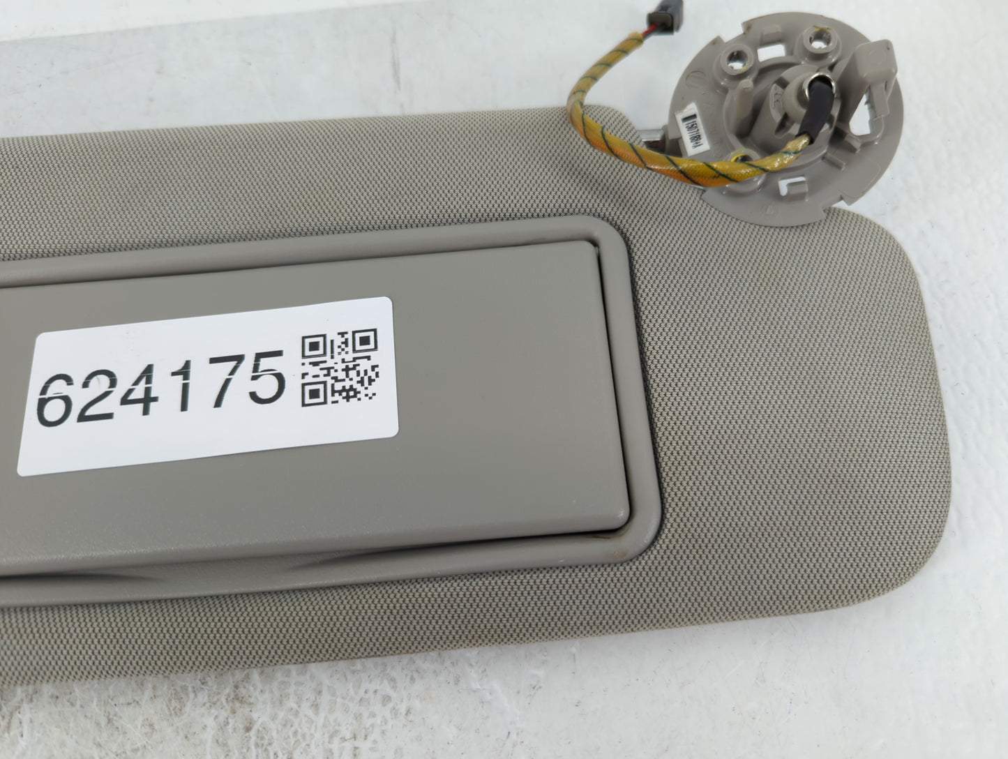 2013-2016 Chevrolet Malibu Sun Visor Shade Replacement Passenger Right Mirror Fits Fits 2013 2014 2015 2016 OEM Used Auto Pa