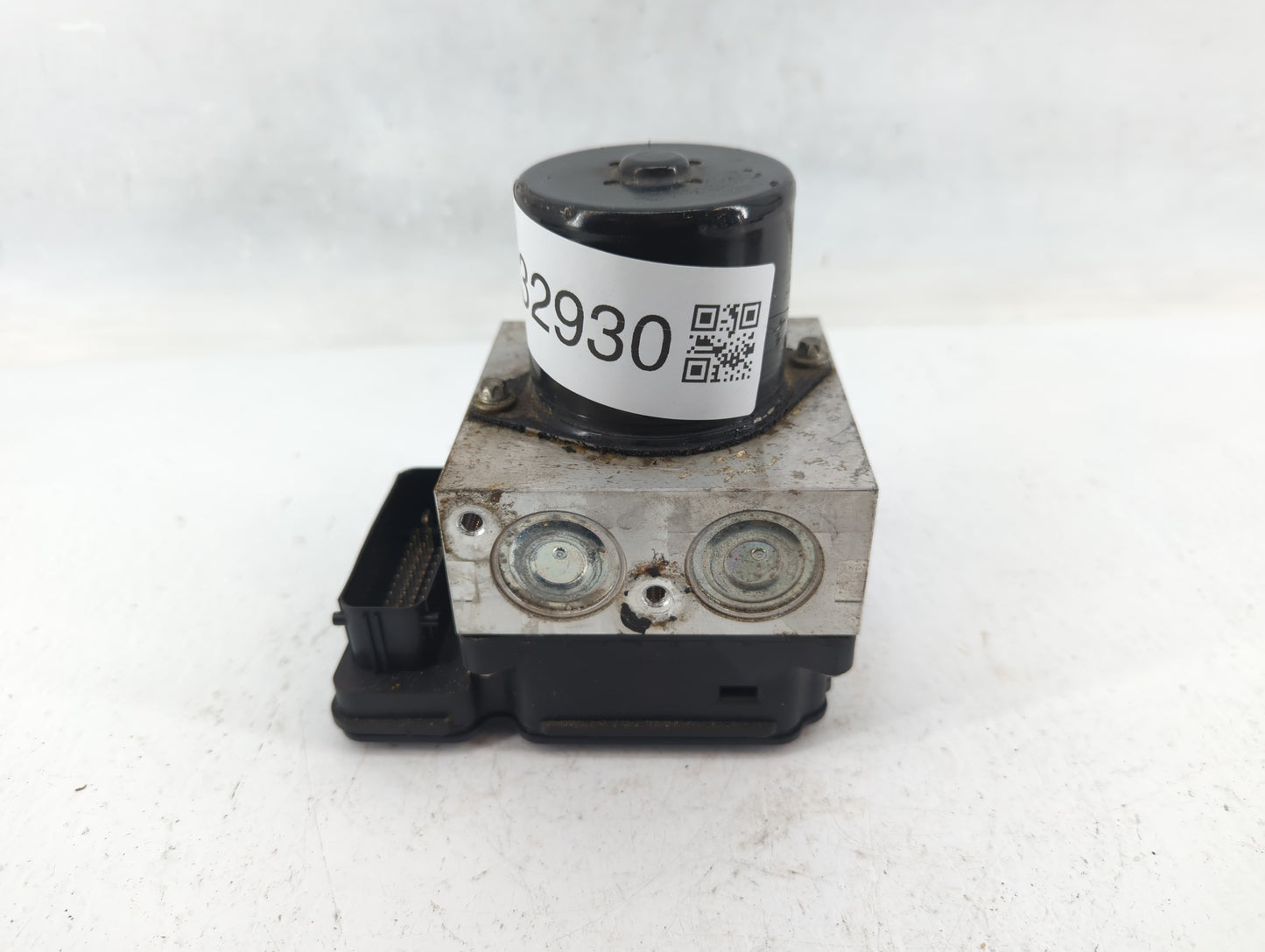 2013-2016 Chevrolet Malibu ABS Pump Control Module Replacement P/N:22971448 Fits Fits 2012 2013 2014 2015 2016 OEM Used Auto