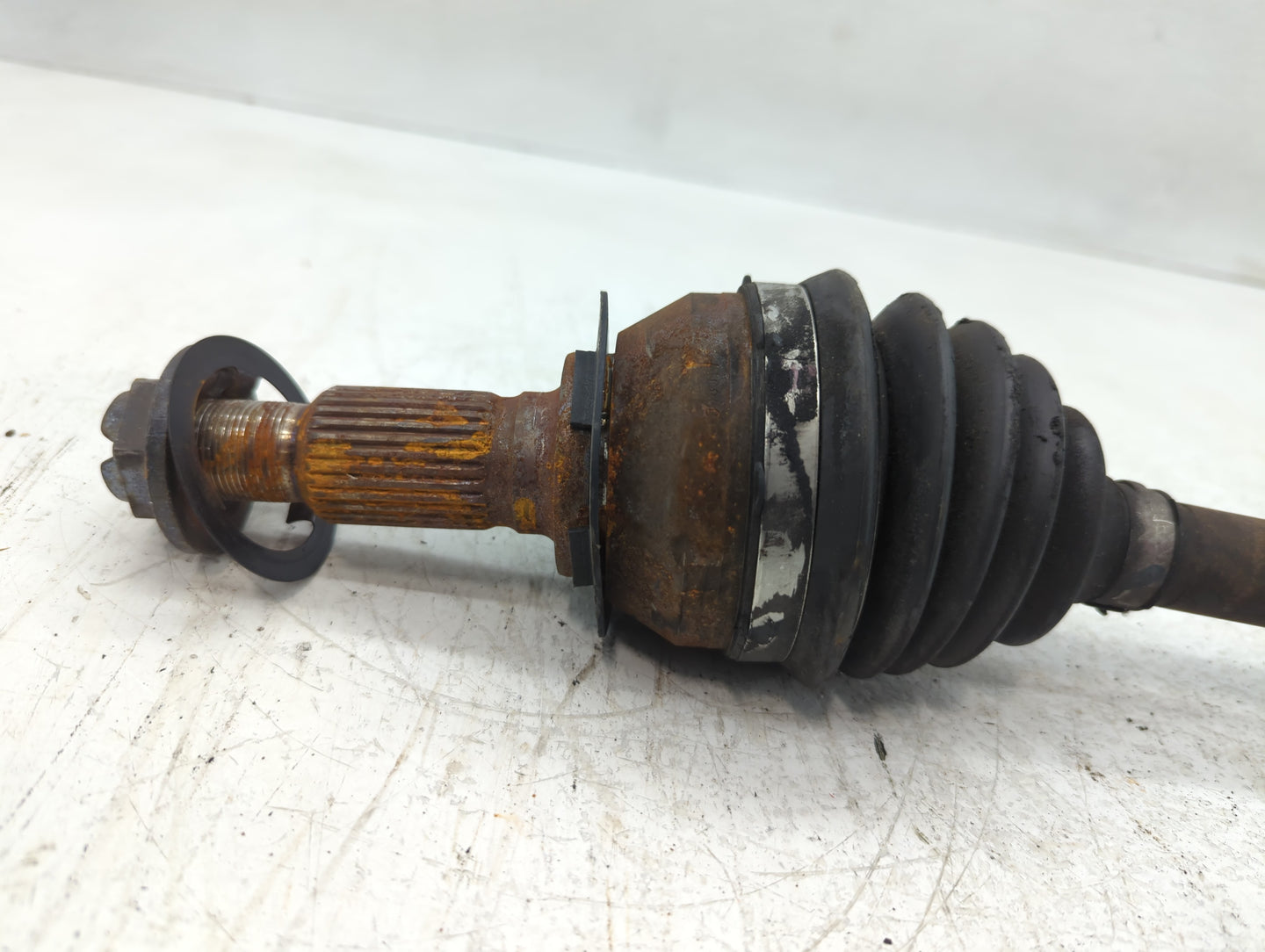 Chevrolet Malibu Axle Shaft Front Driver Cv C/v - Oemusedautoparts1.com