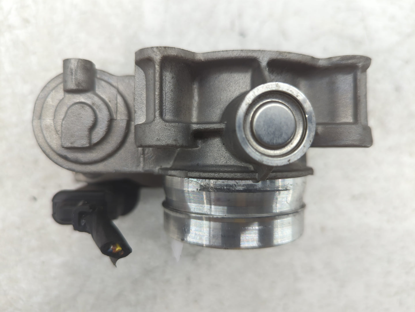 2016-2021 Chevrolet Malibu Throttle Body P/N:12659491BA Fits Fits 2016 2017 2018 2019 2020 2021 2022 OEM Used Auto Parts - O