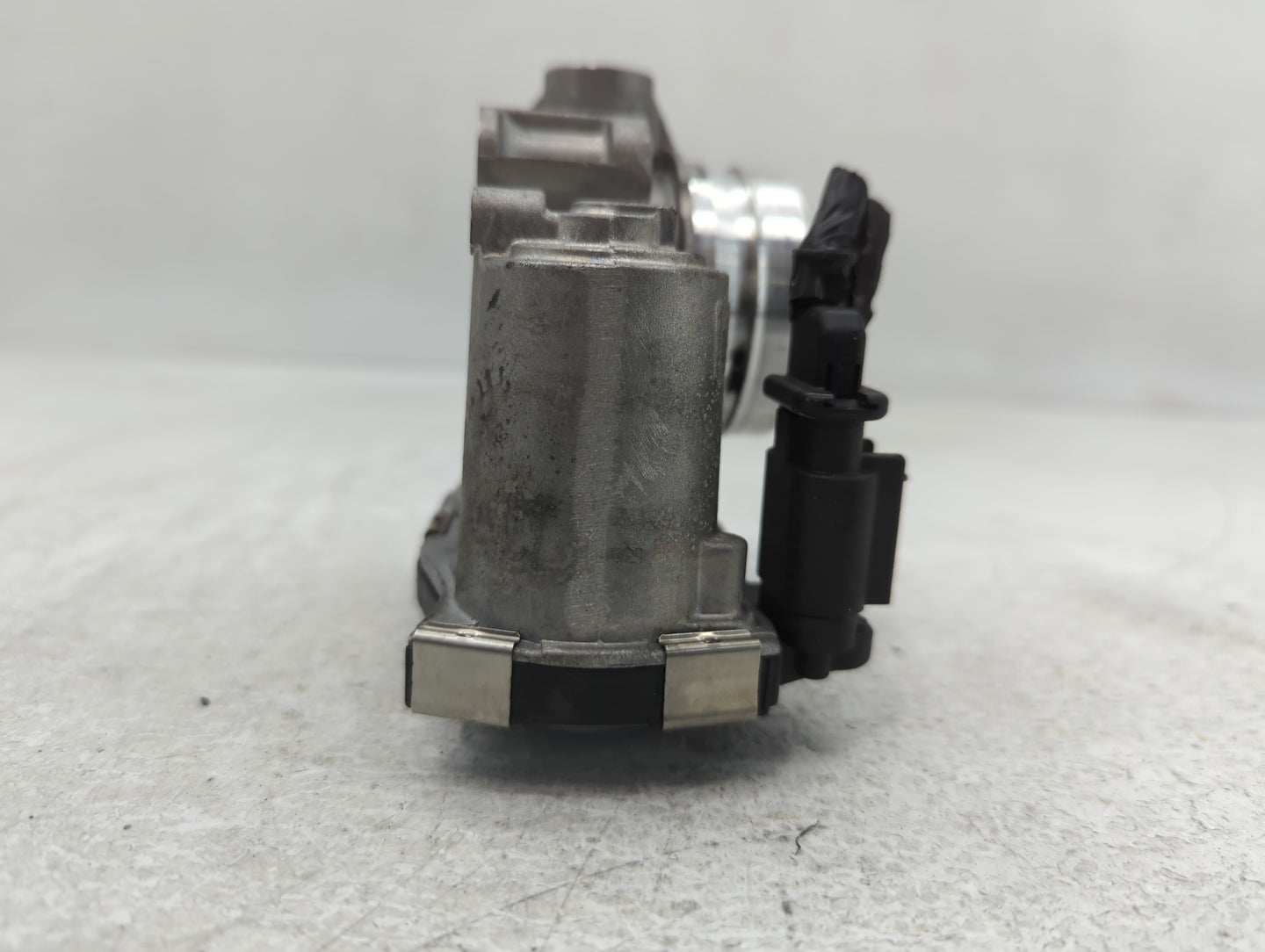 2016-2021 Chevrolet Malibu Throttle Body P/N:12659491BA Fits Fits 2016 2017 2018 2019 2020 2021 2022 OEM Used Auto Parts - O
