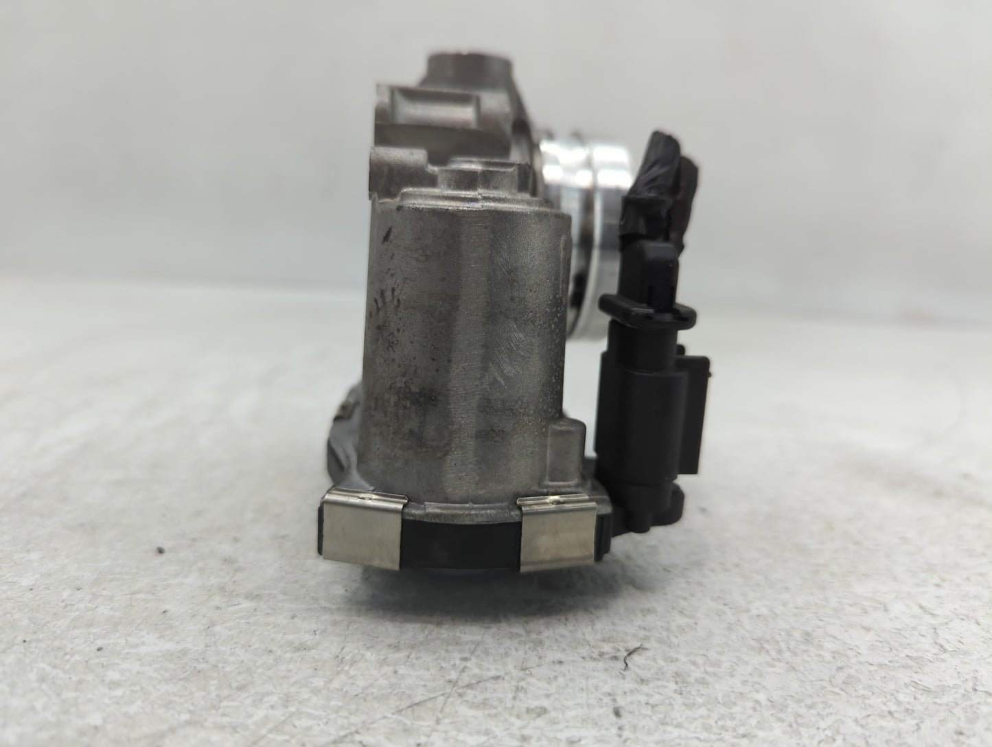 2016-2021 Chevrolet Malibu Throttle Body P/N:12659491BA Fits Fits 2016 2017 2018 2019 2020 2021 2022 OEM Used Auto Parts - O
