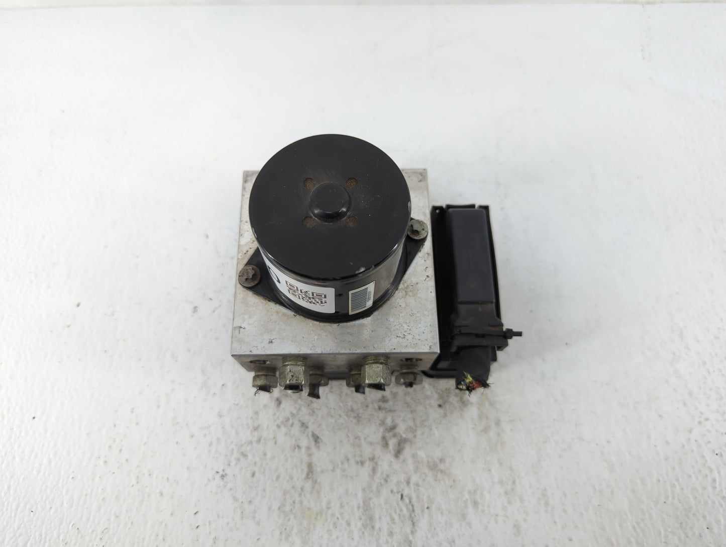 2013-2016 Chevrolet Malibu ABS Pump Control Module Replacement P/N:22863598 Fits Fits 2012 2013 2014 2015 2016 OEM Used Auto