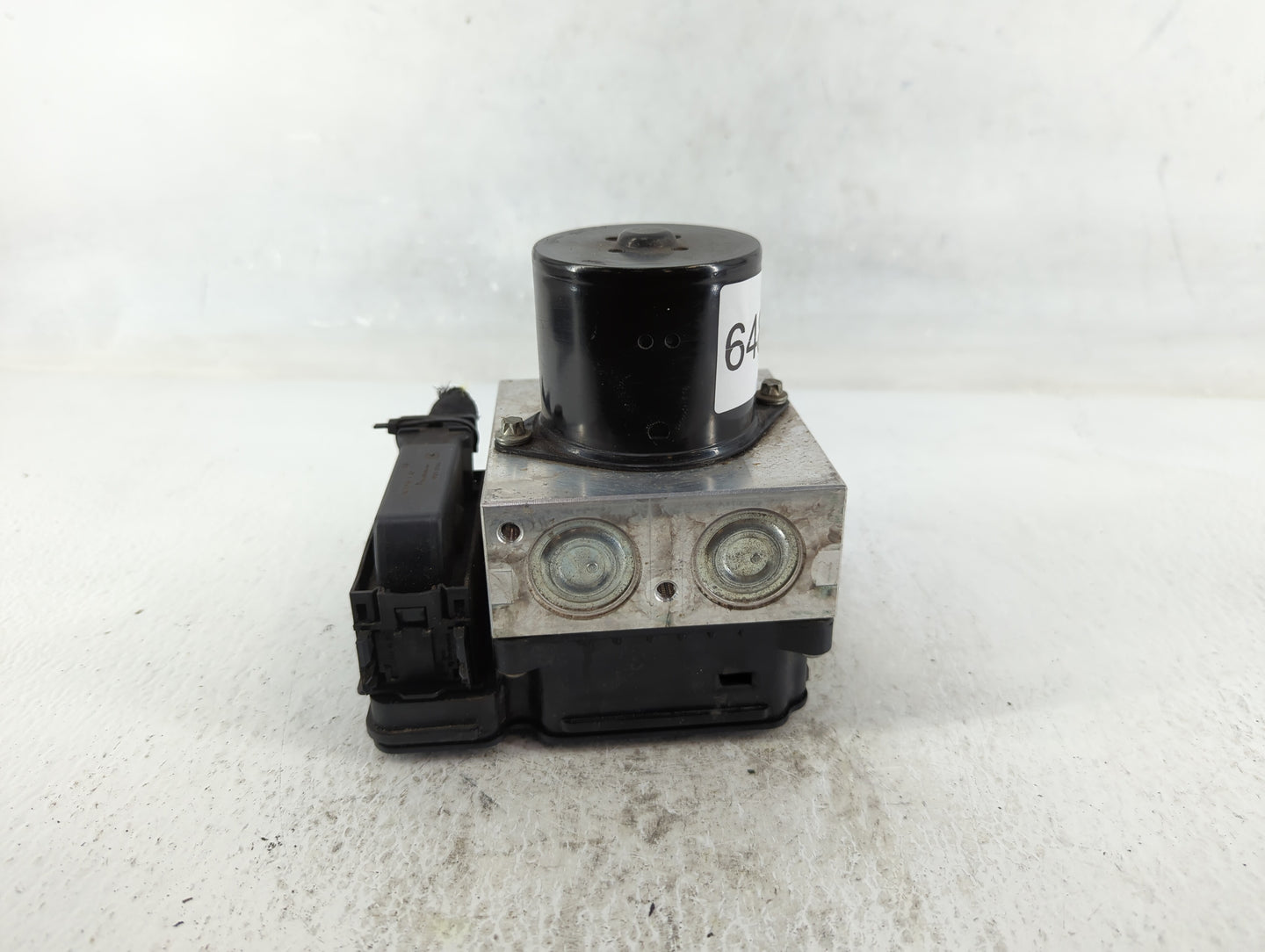 2013-2016 Chevrolet Malibu ABS Pump Control Module Replacement P/N:22863598 Fits Fits 2012 2013 2014 2015 2016 OEM Used Auto