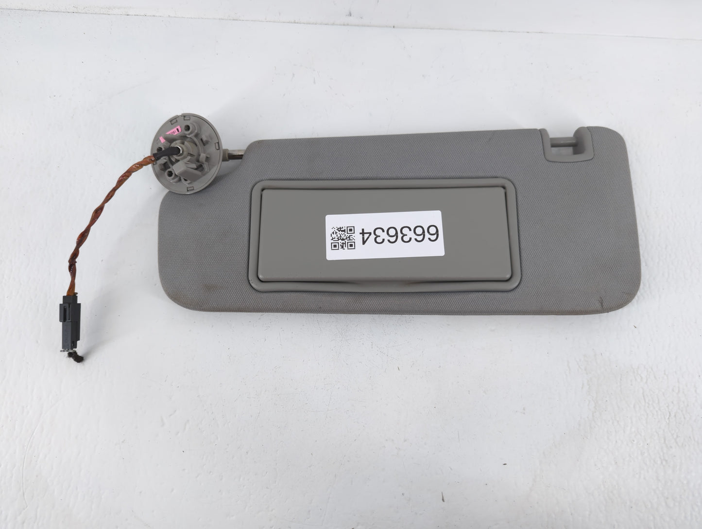 2016-2021 Chevrolet Malibu Sun Visor Shade Replacement Driver Left Mirror Fits Fits 2016 2017 2018 2019 2020 2021 OEM Used A