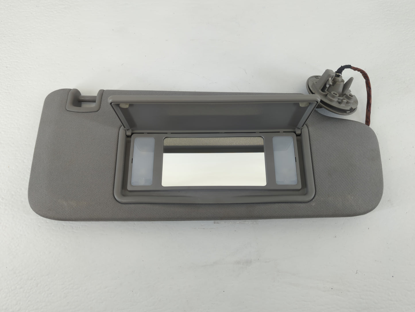 2016-2021 Chevrolet Malibu Sun Visor Shade Replacement Passenger Right Mirror Fits Fits 2016 2017 2018 2019 2020 2021 OEM Us