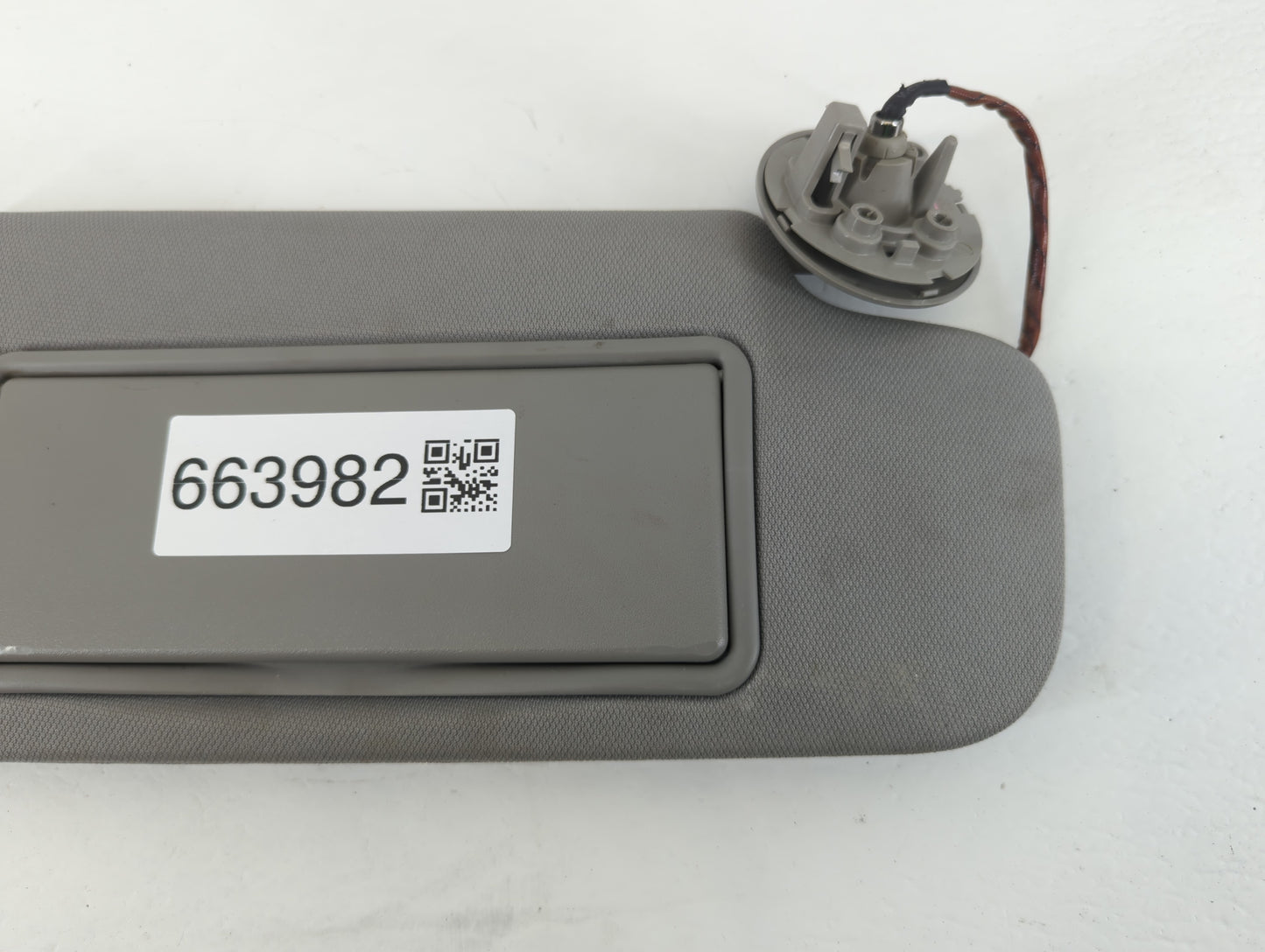 2016-2021 Chevrolet Malibu Sun Visor Shade Replacement Passenger Right Mirror Fits Fits 2016 2017 2018 2019 2020 2021 OEM Us