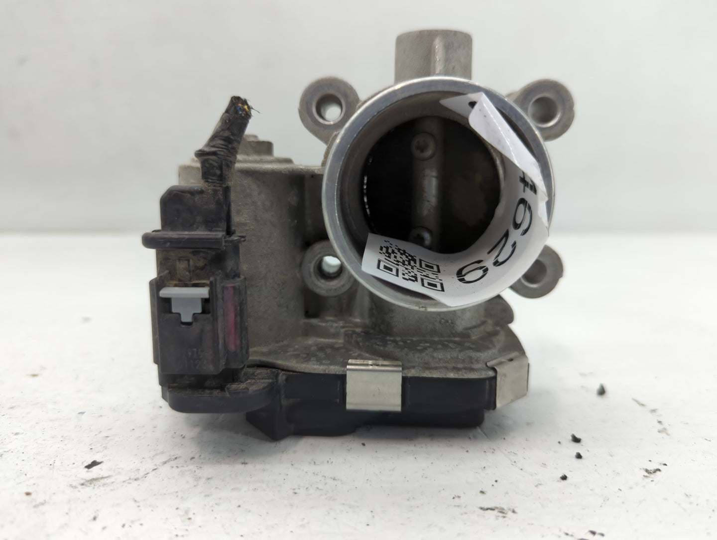 2016-2021 Chevrolet Malibu Throttle Body P/N:12659491B Fits Fits 2016 2017 2018 2019 2020 2021 2022 OEM Used Auto Parts - Oe