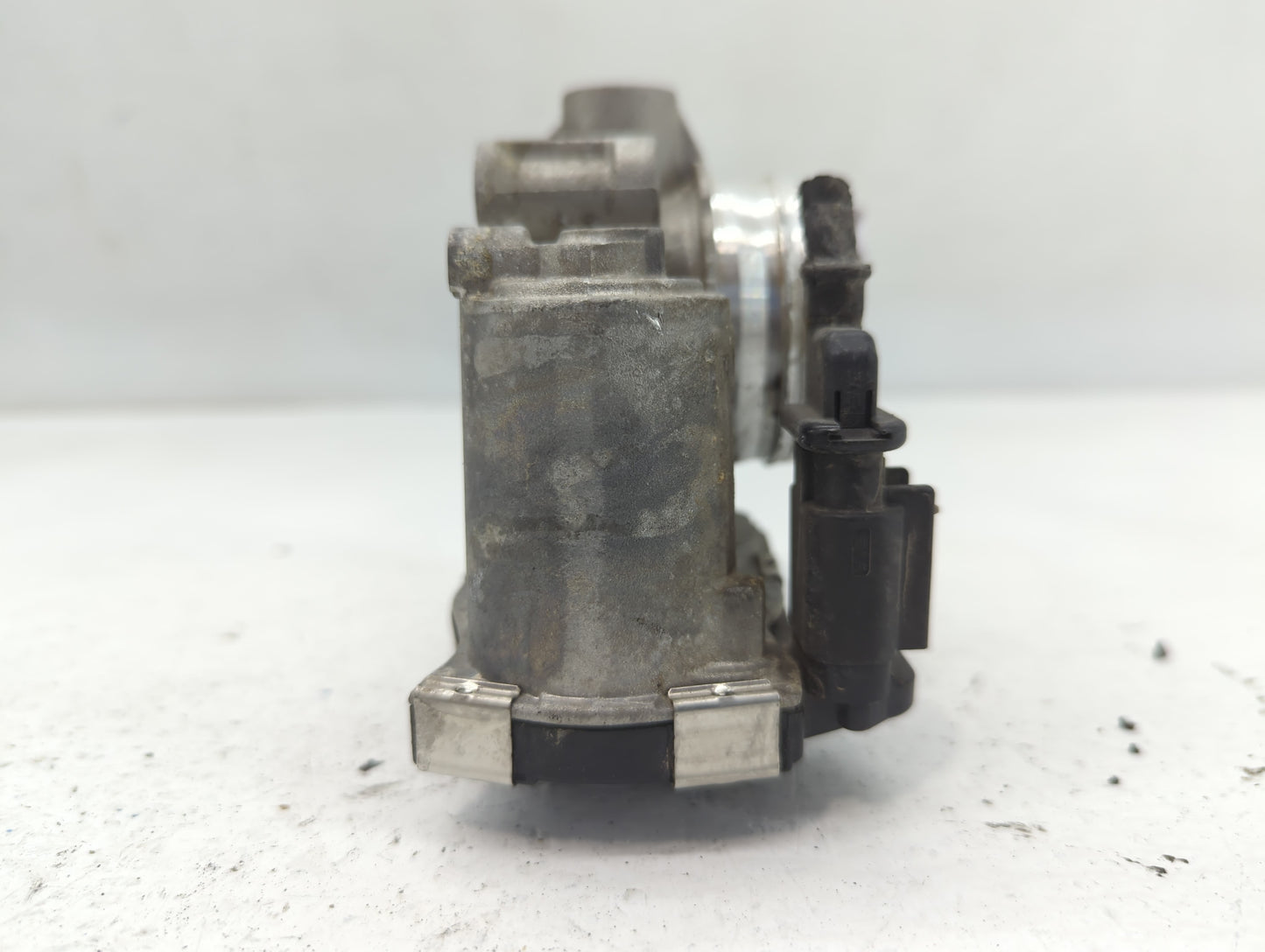 2016-2021 Chevrolet Malibu Throttle Body P/N:12659491B Fits Fits 2016 2017 2018 2019 2020 2021 2022 OEM Used Auto Parts - Oe
