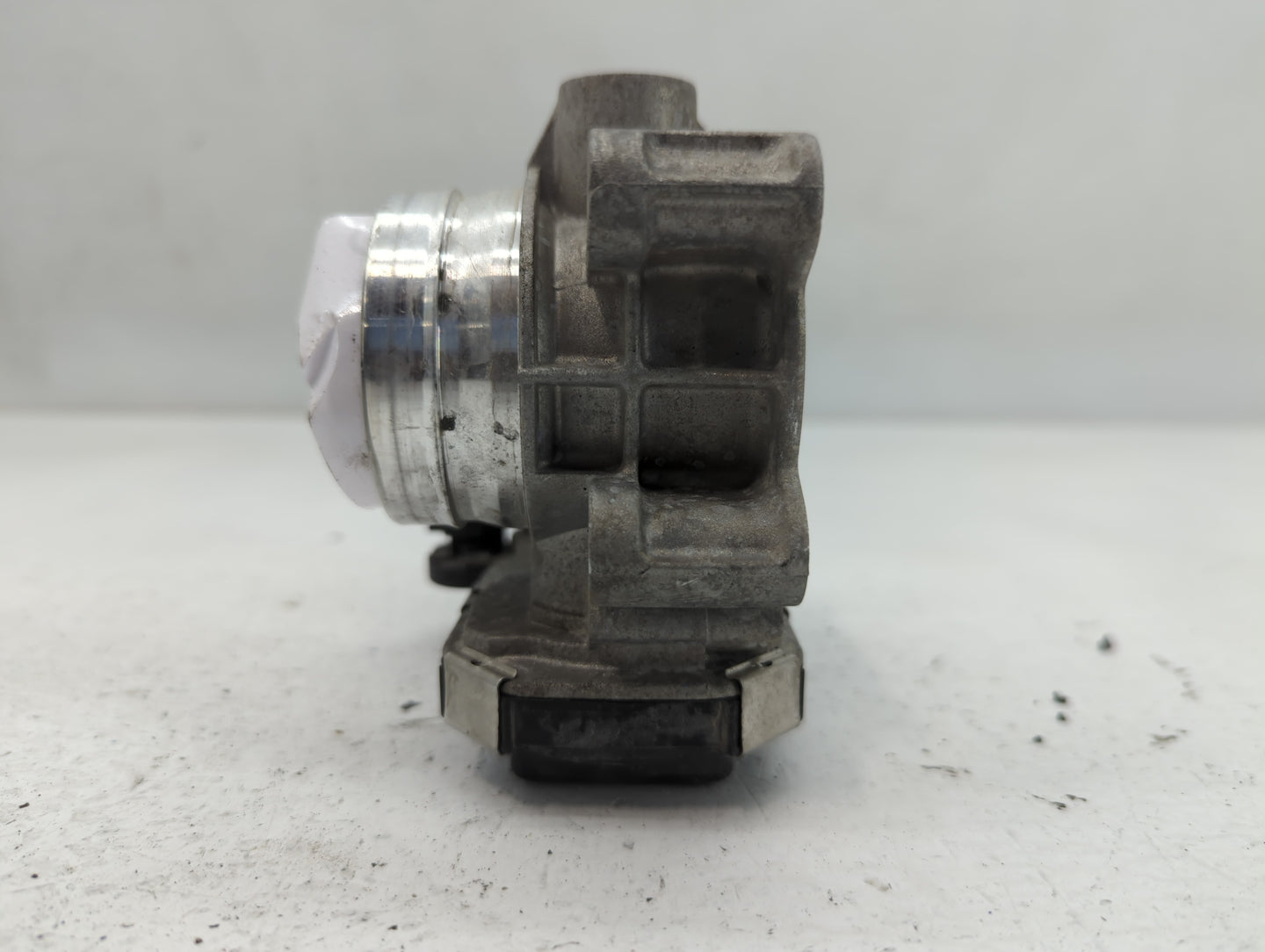 2016-2021 Chevrolet Malibu Throttle Body P/N:12659491B Fits Fits 2016 2017 2018 2019 2020 2021 2022 OEM Used Auto Parts - Oe