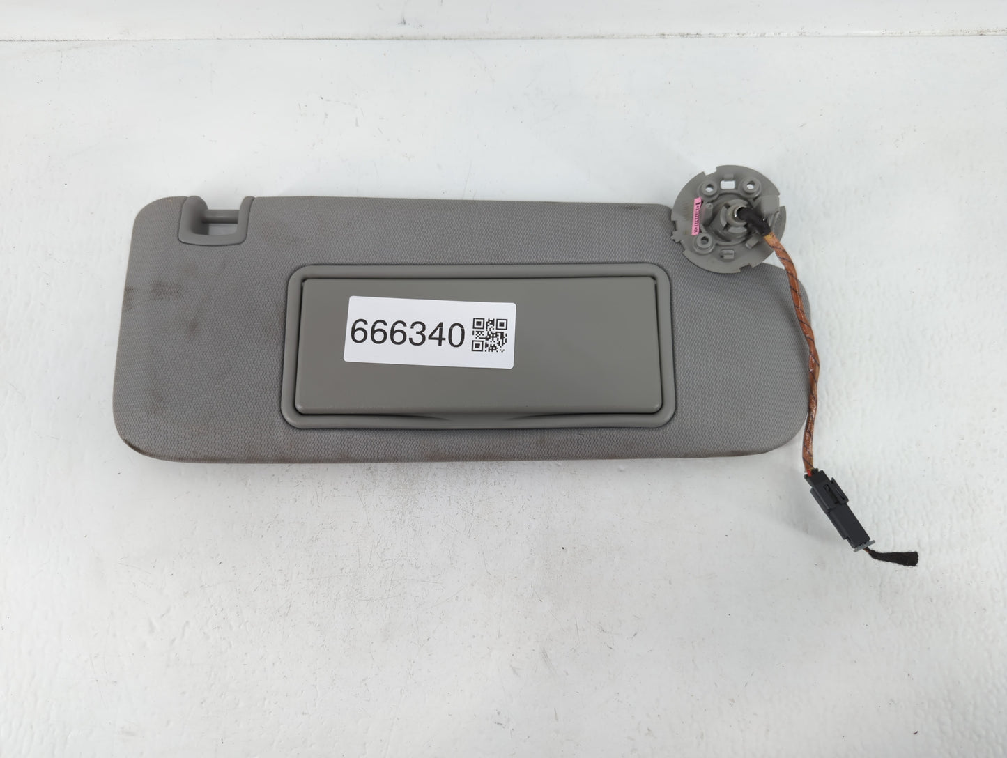 2016-2021 Chevrolet Malibu Sun Visor Shade Replacement Passenger Right Mirror Fits Fits 2016 2017 2018 2019 2020 2021 OEM Us