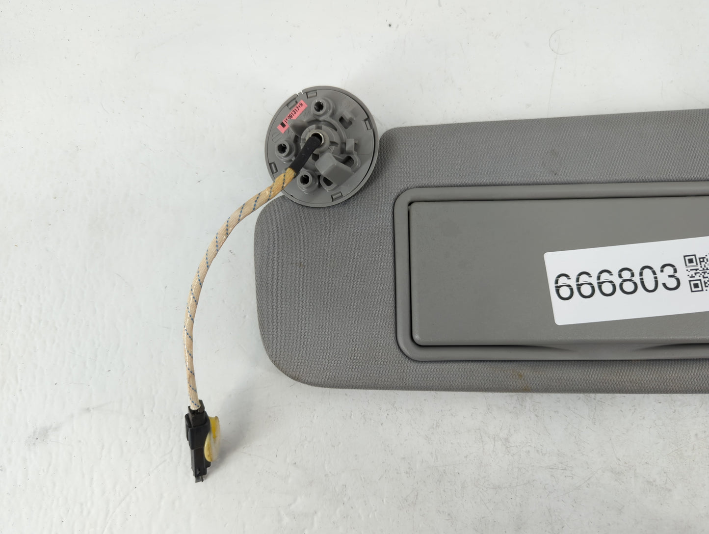 2016-2021 Chevrolet Malibu Sun Visor Shade Replacement Driver Left Mirror Fits Fits 2016 2017 2018 2019 2020 2021 OEM Used A