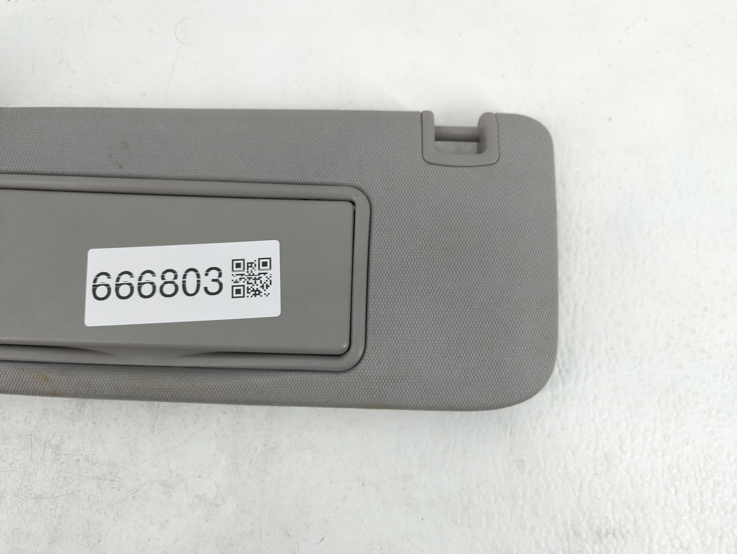 2016-2021 Chevrolet Malibu Sun Visor Shade Replacement Driver Left Mirror Fits Fits 2016 2017 2018 2019 2020 2021 OEM Used A