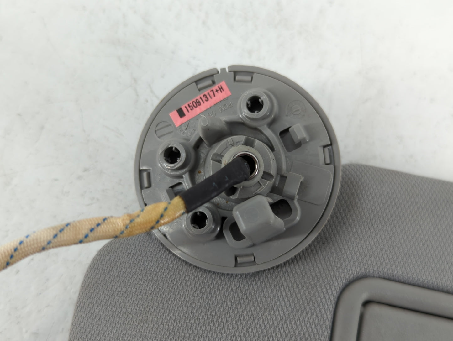 2016-2021 Chevrolet Malibu Sun Visor Shade Replacement Driver Left Mirror Fits Fits 2016 2017 2018 2019 2020 2021 OEM Used A