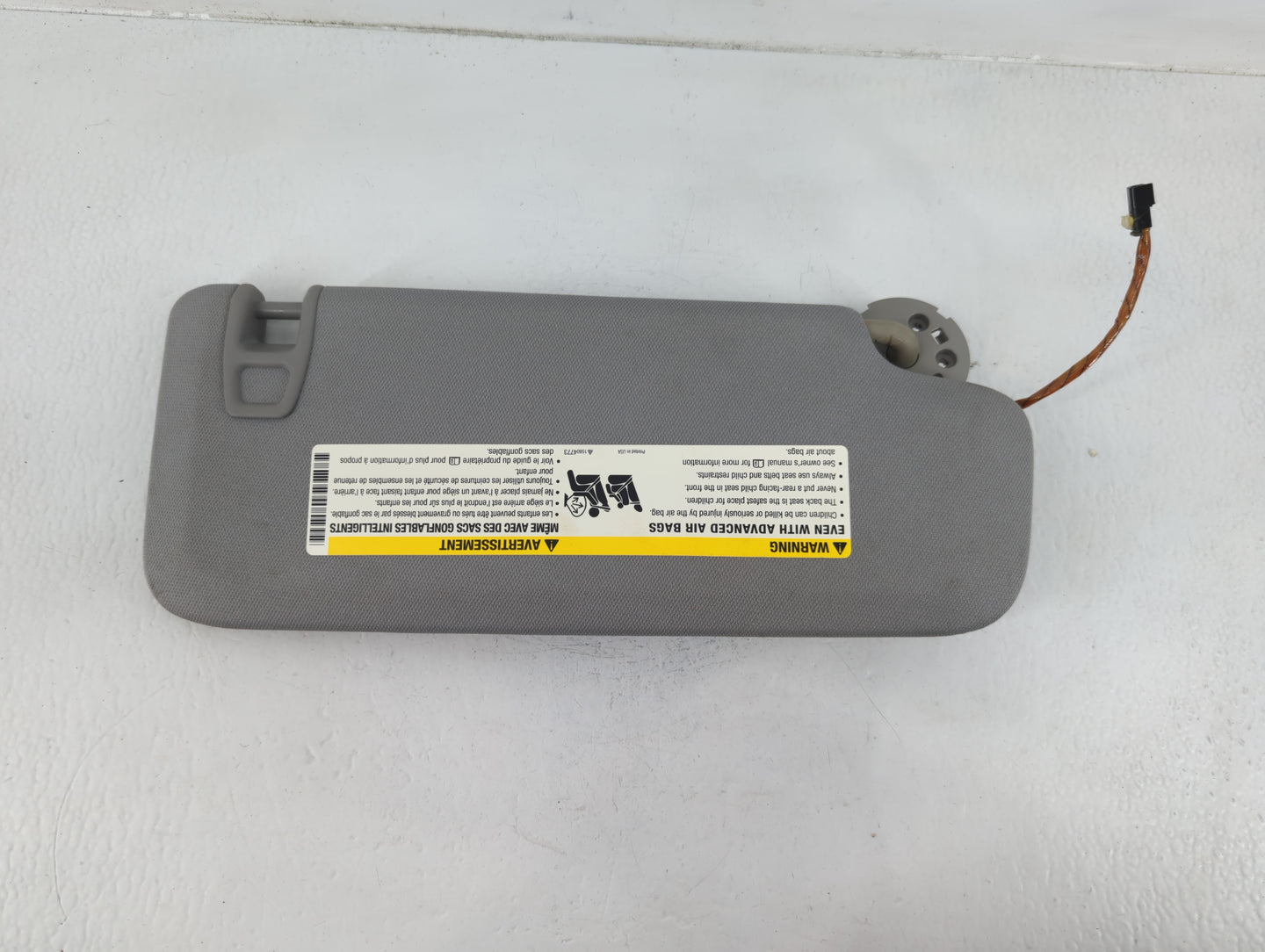 2016-2021 Chevrolet Malibu Sun Visor Shade Replacement Driver Left Mirror Fits Fits 2016 2017 2018 2019 2020 2021 OEM Used A