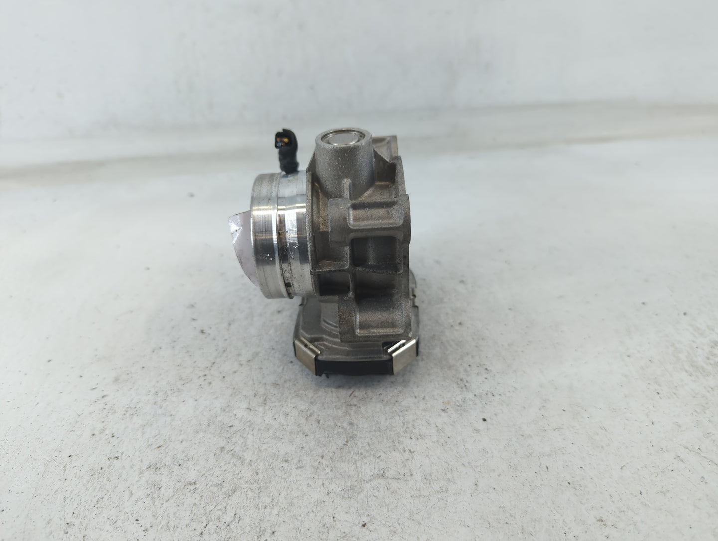 2016-2021 Chevrolet Malibu Throttle Body P/N:12659491BA Fits Fits 2016 2017 2018 2019 2020 2021 2022 OEM Used Auto Parts - O