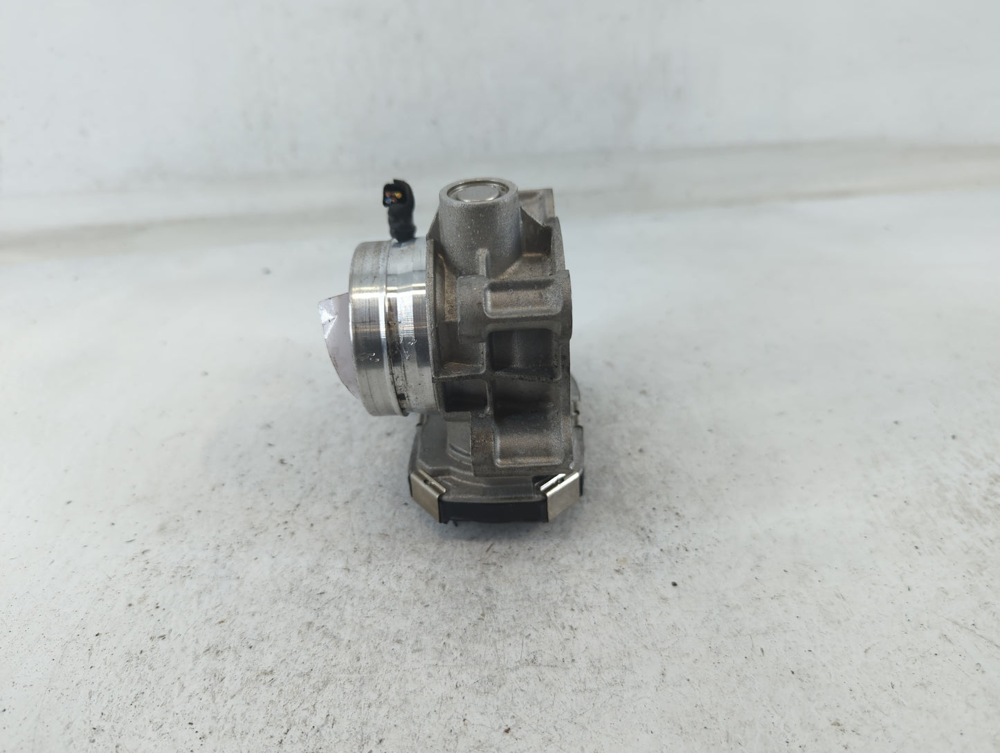 2016-2021 Chevrolet Malibu Throttle Body P/N:12659491BA Fits Fits 2016 2017 2018 2019 2020 2021 2022 OEM Used Auto Parts - O