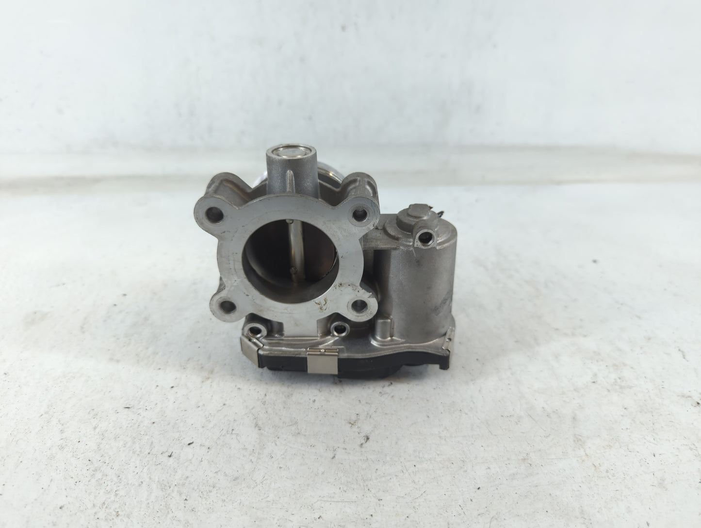 2016-2021 Chevrolet Malibu Throttle Body P/N:12659491BA Fits Fits 2016 2017 2018 2019 2020 2021 2022 OEM Used Auto Parts - O