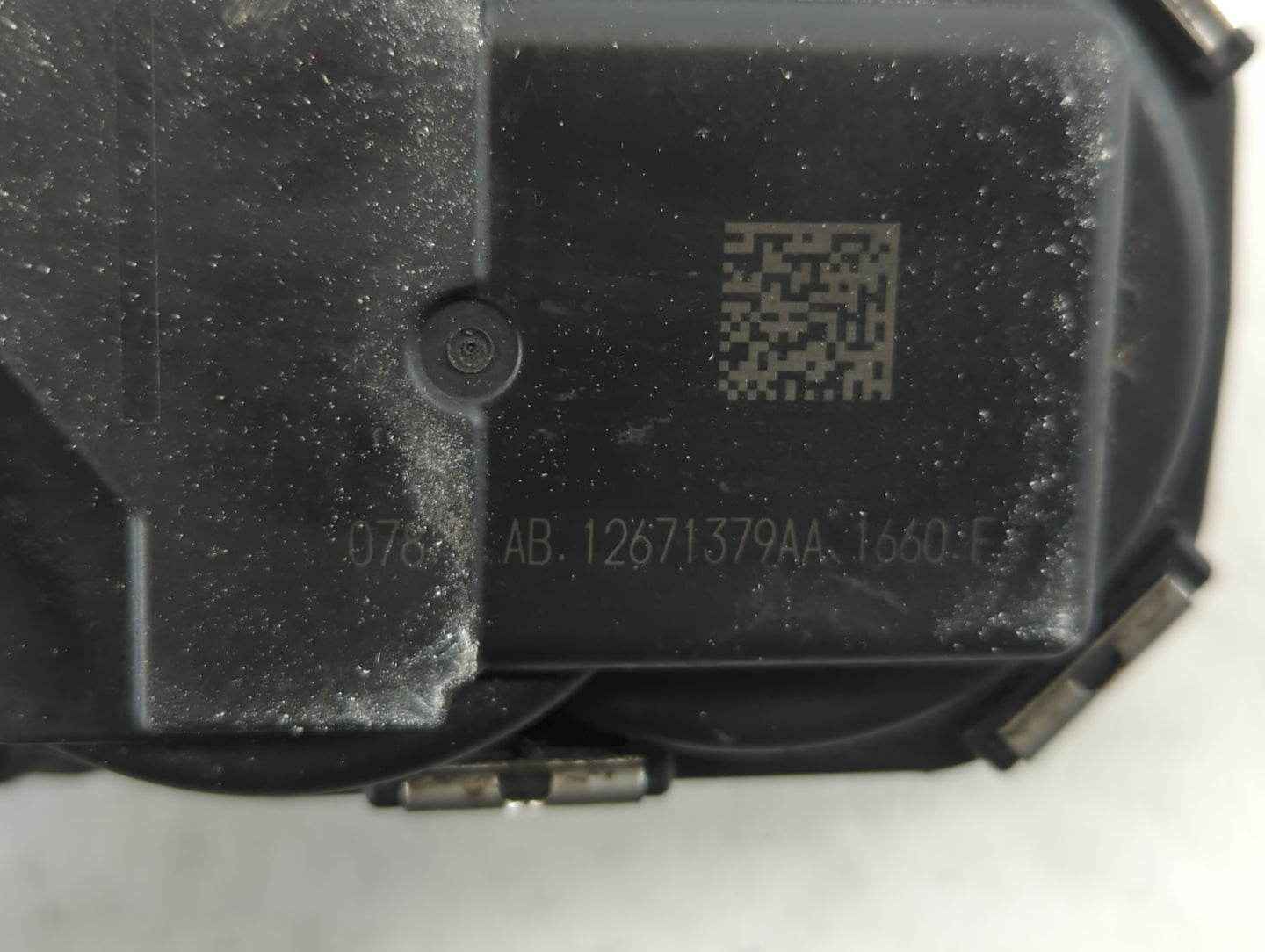 2016-2021 Chevrolet Malibu Throttle Body P/N:12671379AA Fits Fits 2016 2017 2018 2019 2020 2021 2022 OEM Used Auto Parts - O