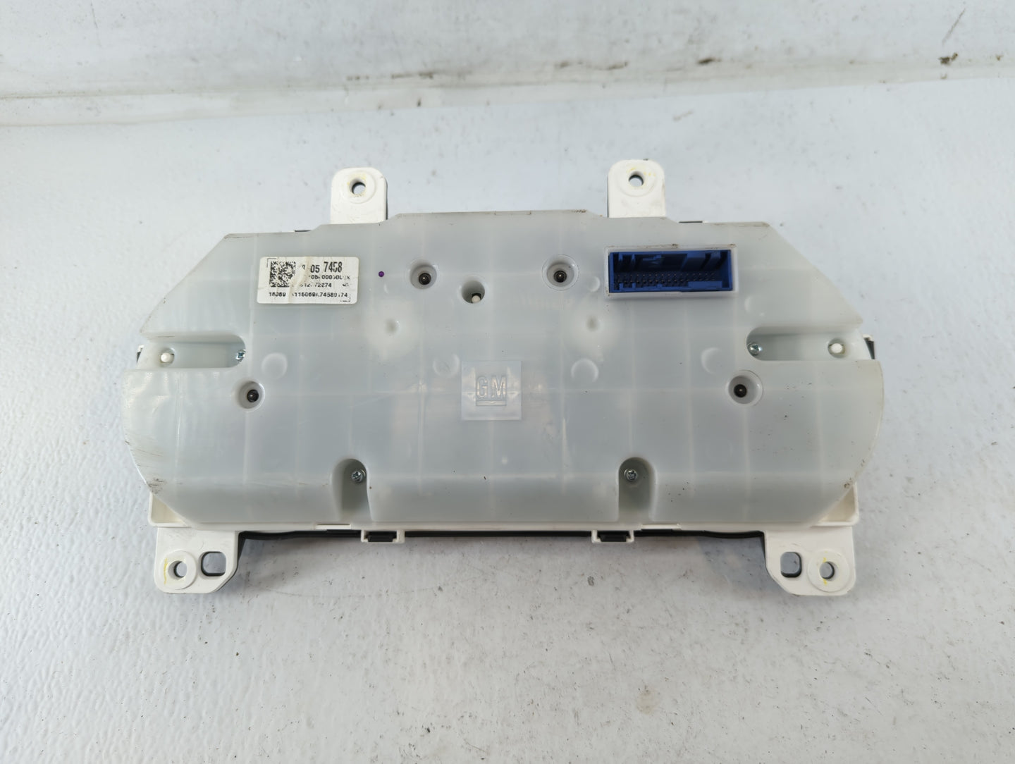 2016 Chevrolet Malibu Instrument Cluster Speedometer Gauges Fits OEM Used Auto Parts - Oemusedautoparts1.com