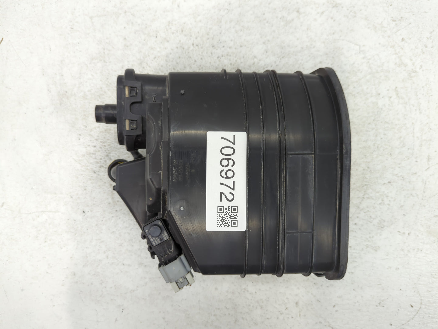 2016 Chevrolet Malibu Fuel Vapor Charcoal Canister - Oemusedautoparts1.com