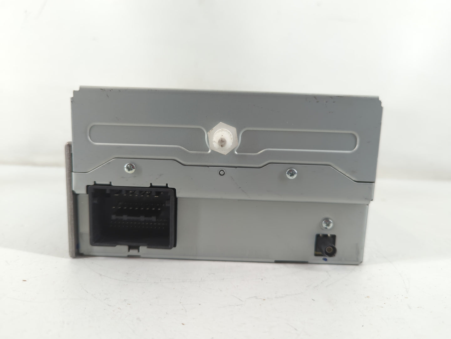2014-2016 Chevrolet Malibu Am Fm Cd Player Radio Receiver - Oemusedautoparts1.com