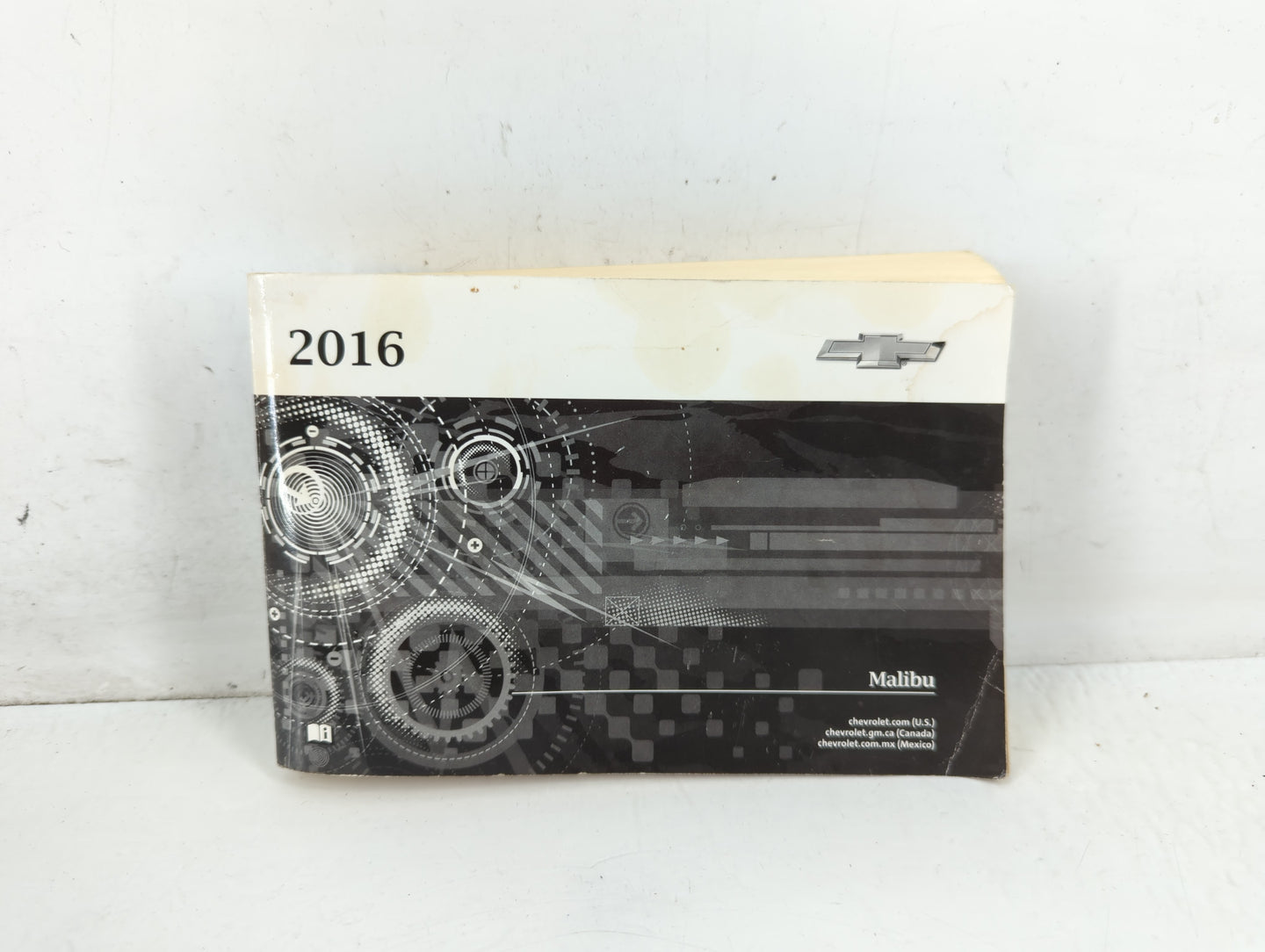 2016 Chevrolet Malibu Owners Manual Book Guide P/N:23424539 B OEM Used Auto Parts - Oemusedautoparts1.com
