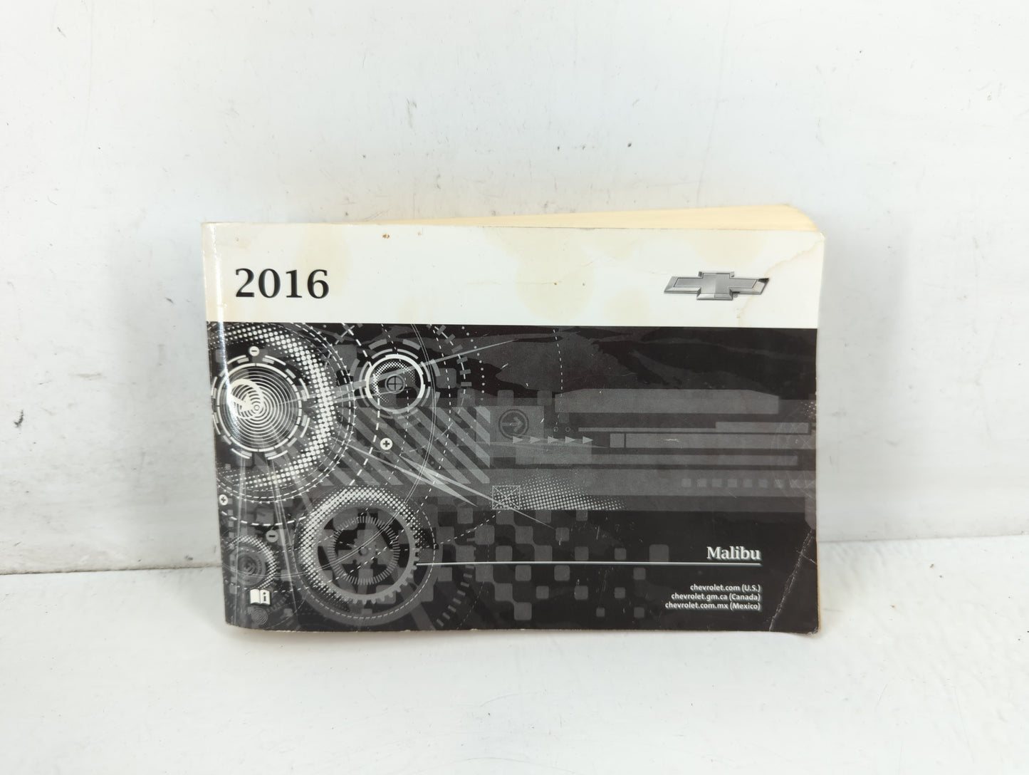2016 Chevrolet Malibu Owners Manual Book Guide P/N:23424539 B OEM Used Auto Parts - Oemusedautoparts1.com