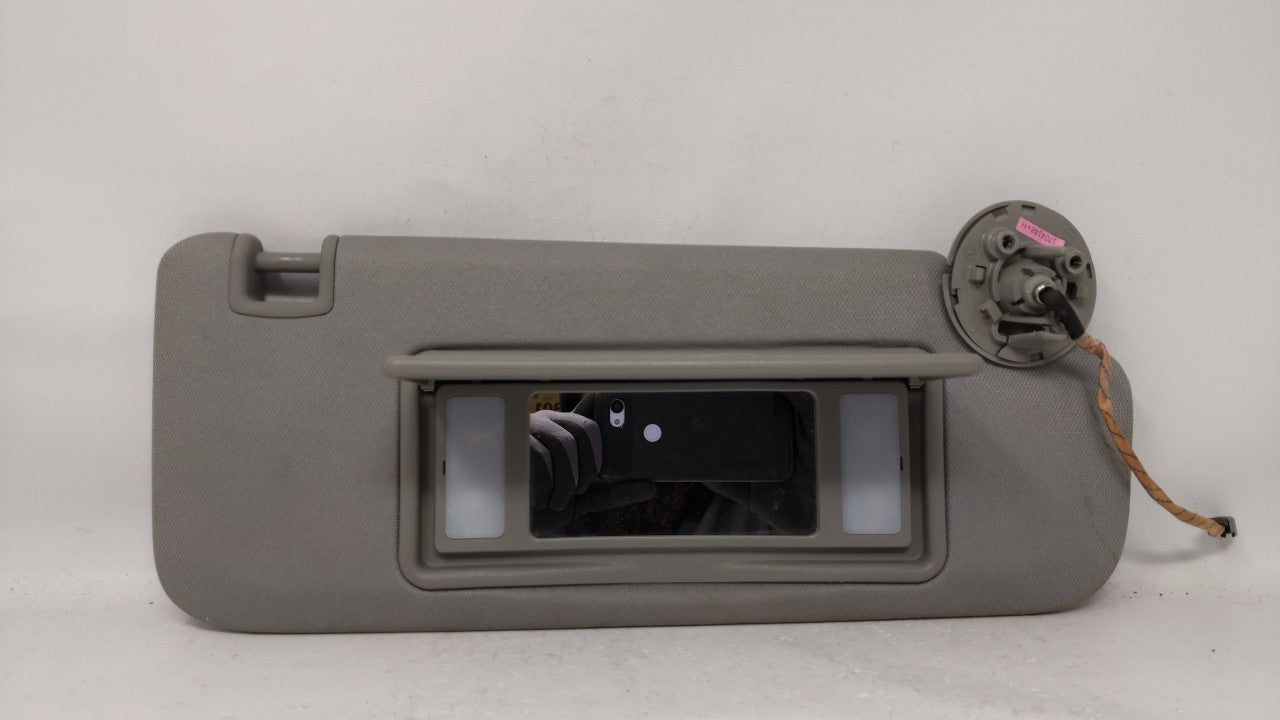 2016-2019 Chevrolet Malibu Sun Visor Shade Replacement Passenger Right Mirror Fits Fits 2016 2017 2018 2019 OEM Used Auto Pa