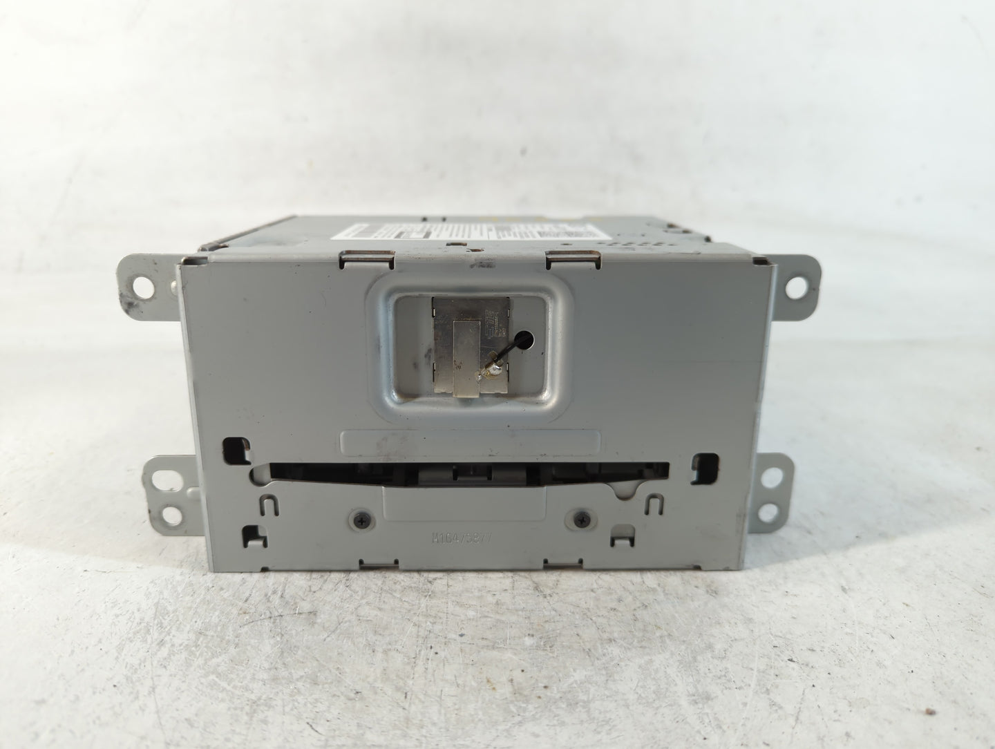 2014-2016 Chevrolet Malibu Am Fm Cd Player Radio Receiver - Oemusedautoparts1.com