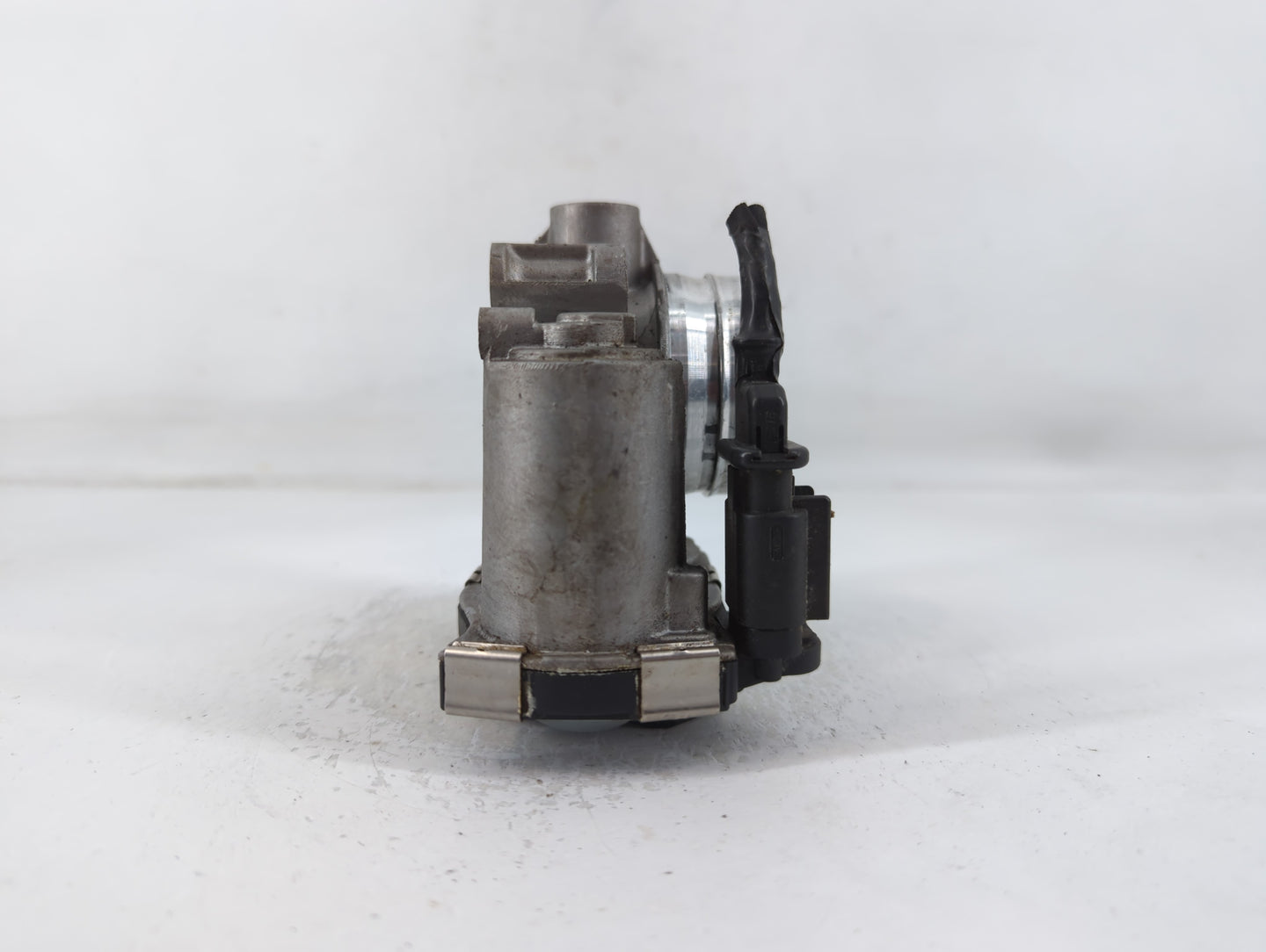 2016-2021 Chevrolet Malibu Throttle Body P/N:12659491BA Fits Fits 2016 2017 2018 2019 2020 2021 2022 OEM Used Auto Parts - O