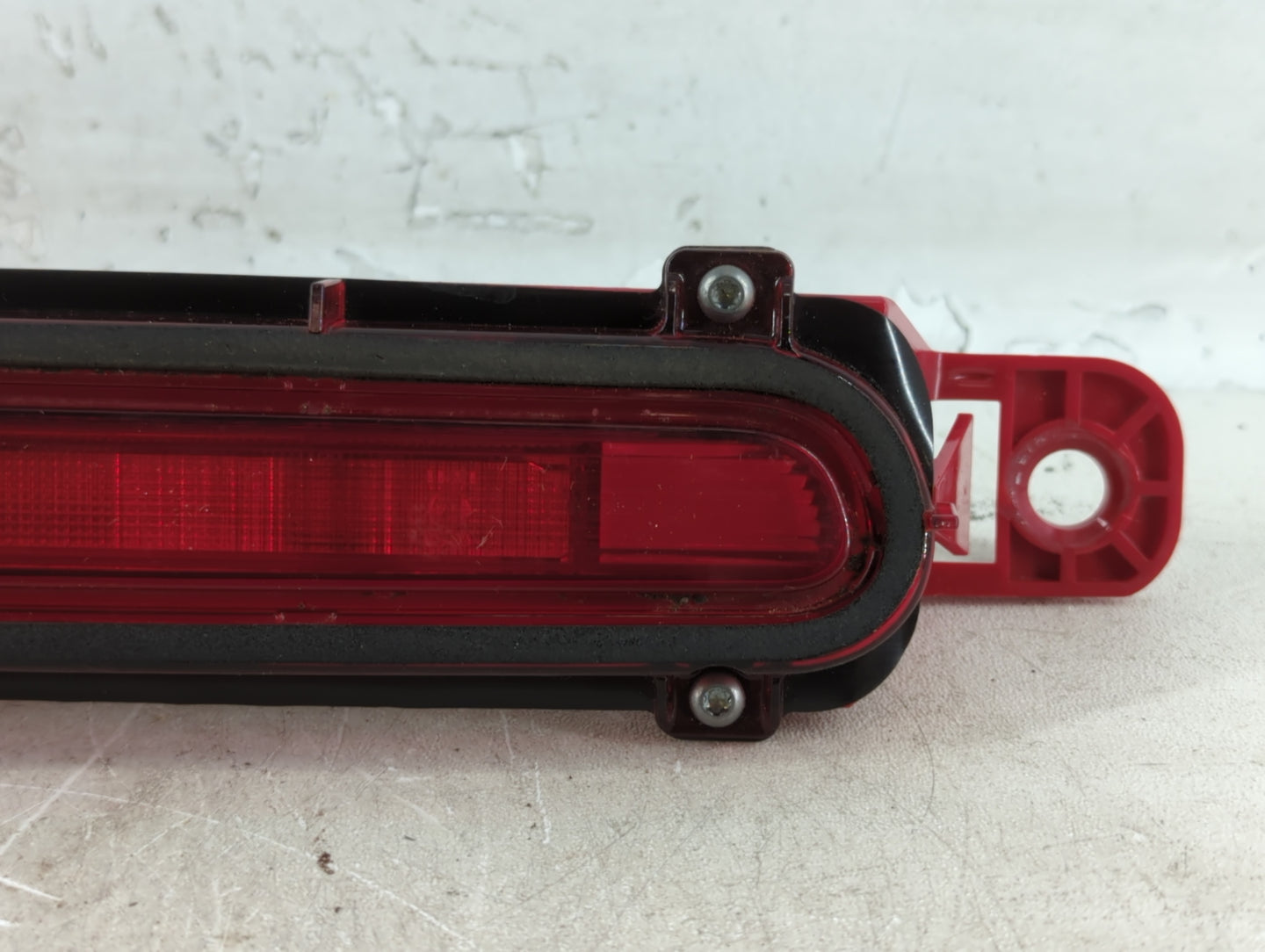 2016 Chevrolet Malibu Third Brake Light Tail Light P/N:22909969 Fits OEM Used Auto Parts - Oemusedautoparts1.com