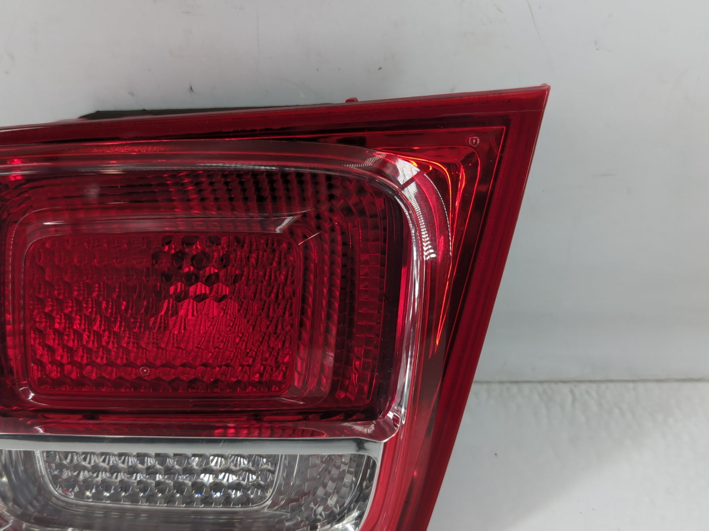2013-2016 Chevrolet Malibu Tail Light Assembly Passenger Right OEM Fits Fits 2013 2014 2015 2016 OEM Used Auto Parts - Oemus