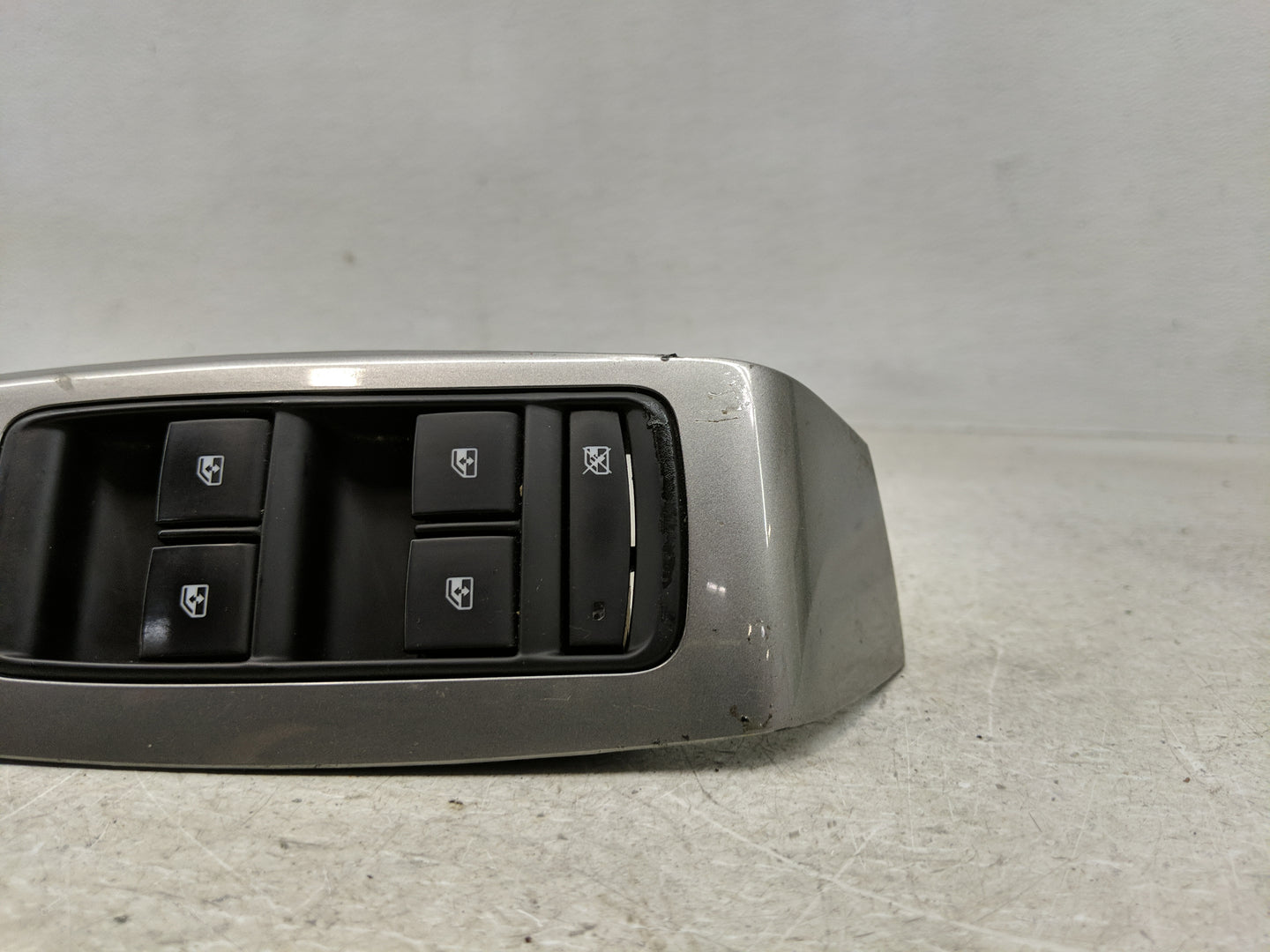 2013-2016 Chevrolet Malibu Master Power Window Switch Replacement Driver Side Left Fits OEM Used Auto Parts - Oemusedautopar