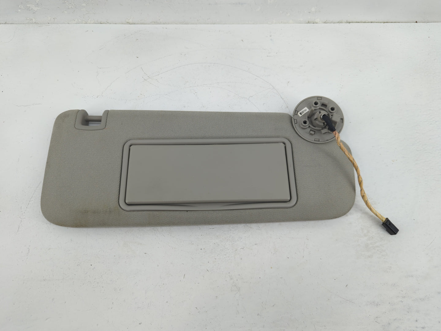 2013-2016 Chevrolet Malibu Sun Visor Shade Replacement Passenger Right Mirror Fits Fits 2013 2014 2015 2016 OEM Used Auto Pa