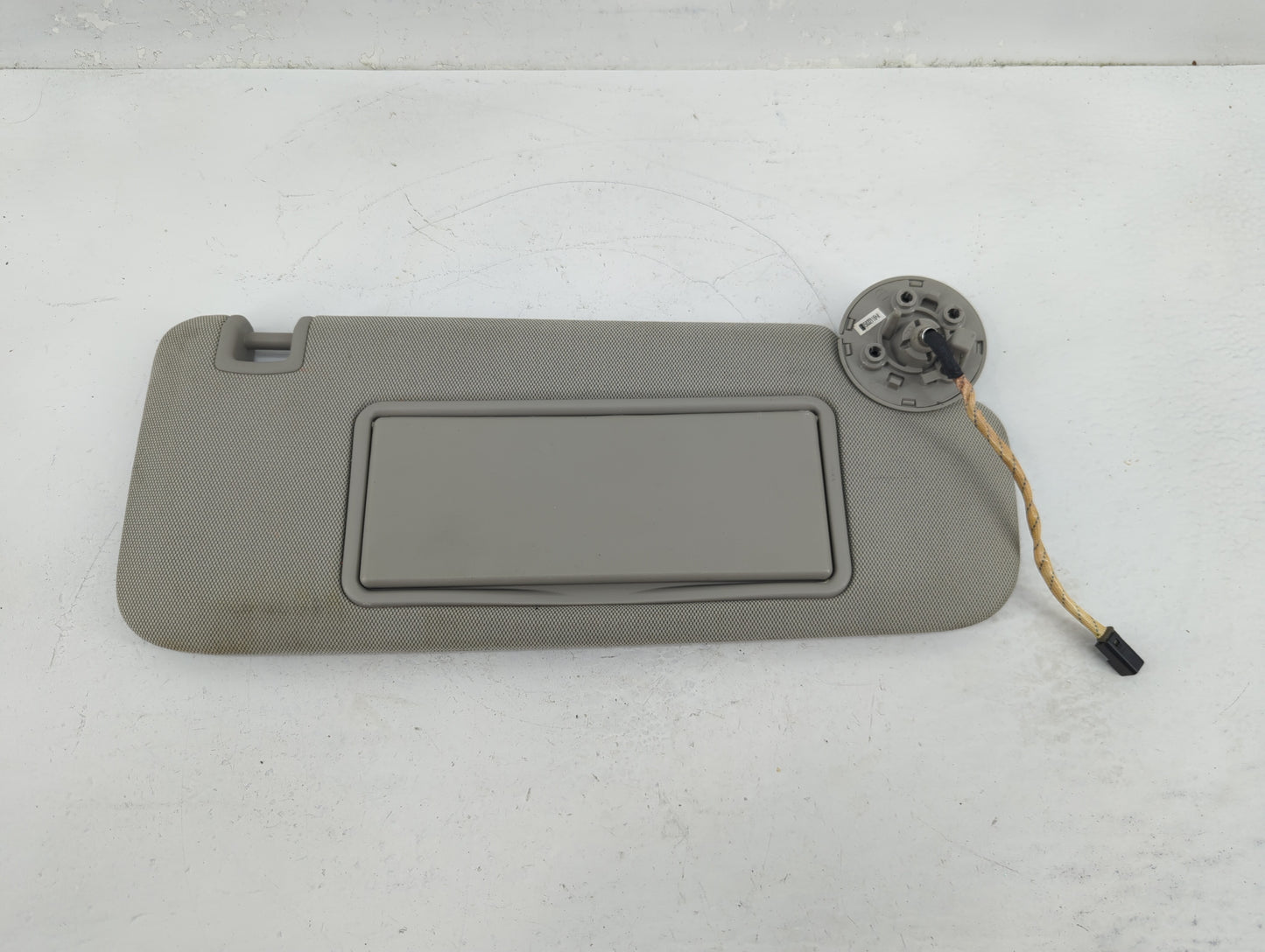 2013-2016 Chevrolet Malibu Sun Visor Shade Replacement Passenger Right Mirror Fits Fits 2013 2014 2015 2016 OEM Used Auto Pa