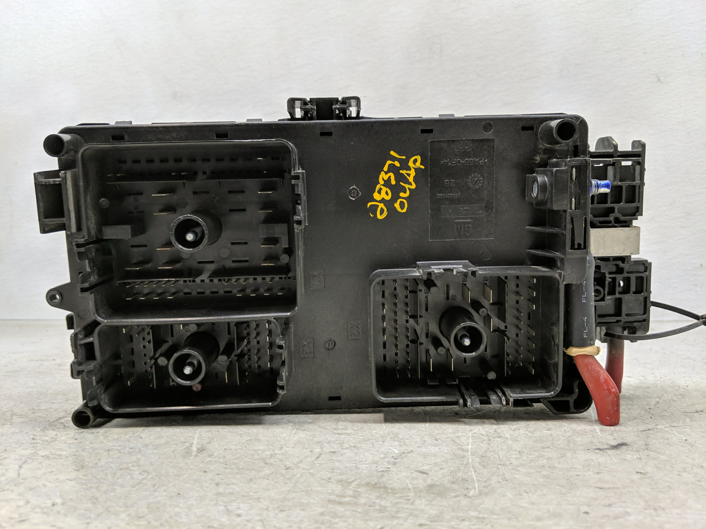 2014-2016 Chevrolet Malibu Fusebox Fuse Box Panel Relay Module Fits Fits 2014 2015 2016 OEM Used Auto Parts - Oemusedautopar