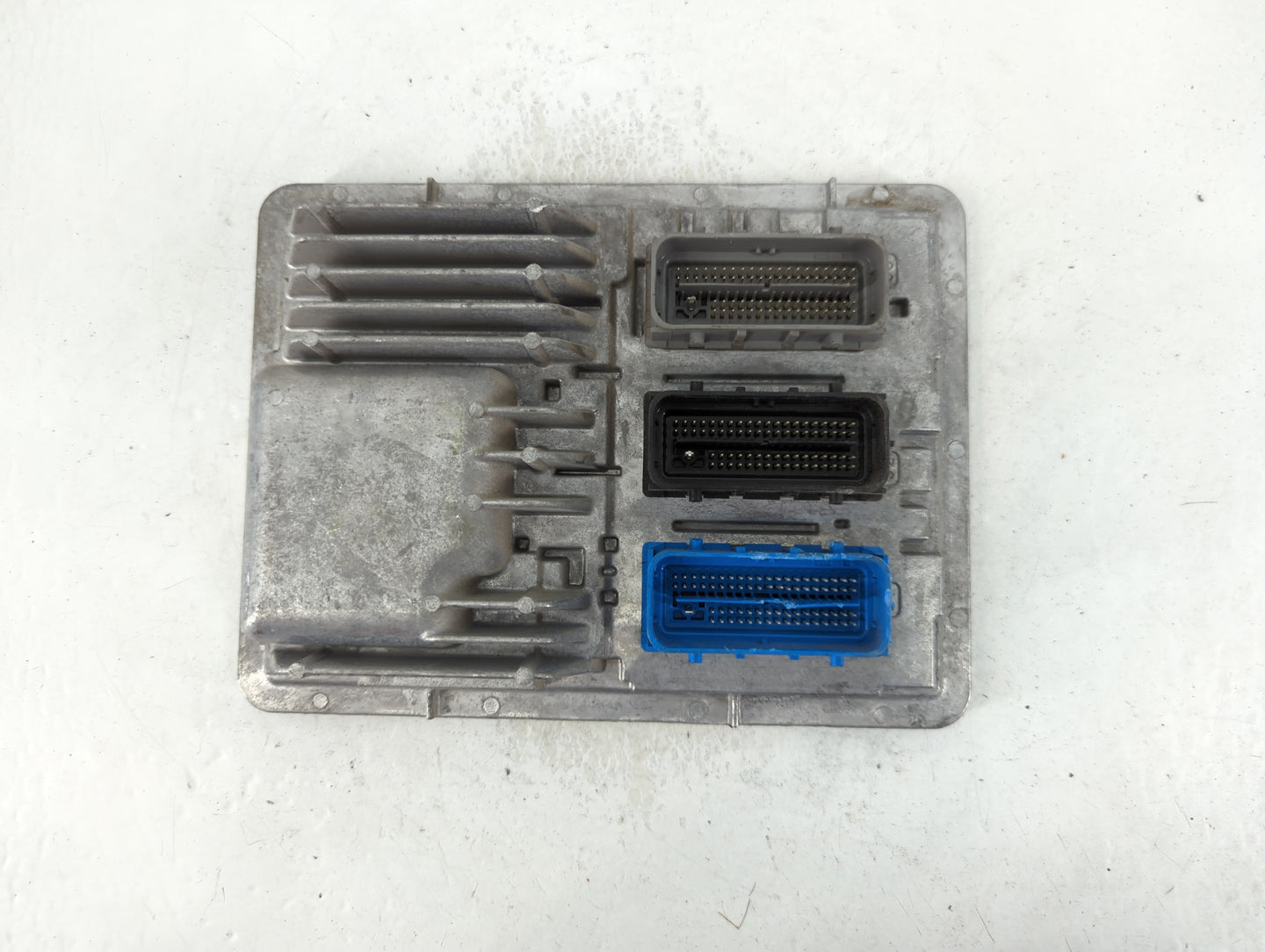 2016 Chevrolet Malibu PCM Engine Control Computer ECU ECM PCU OEM P/N:12675580 Fits OEM Used Auto Parts - Oemusedautoparts1.