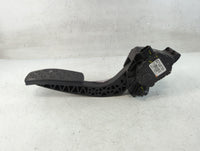 2016 Chevrolet Malibu ACCELERATOR GAS THROTTLE PEDAL WITH SENSOR - Oemusedautoparts1.com