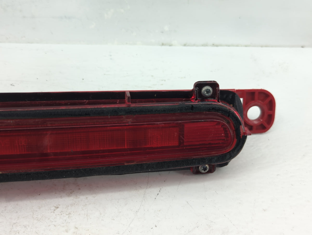 2016 Chevrolet Malibu Rear Center Lid Brake Light Tail Light Fits OEM Used Auto Parts - Oemusedautoparts1.com