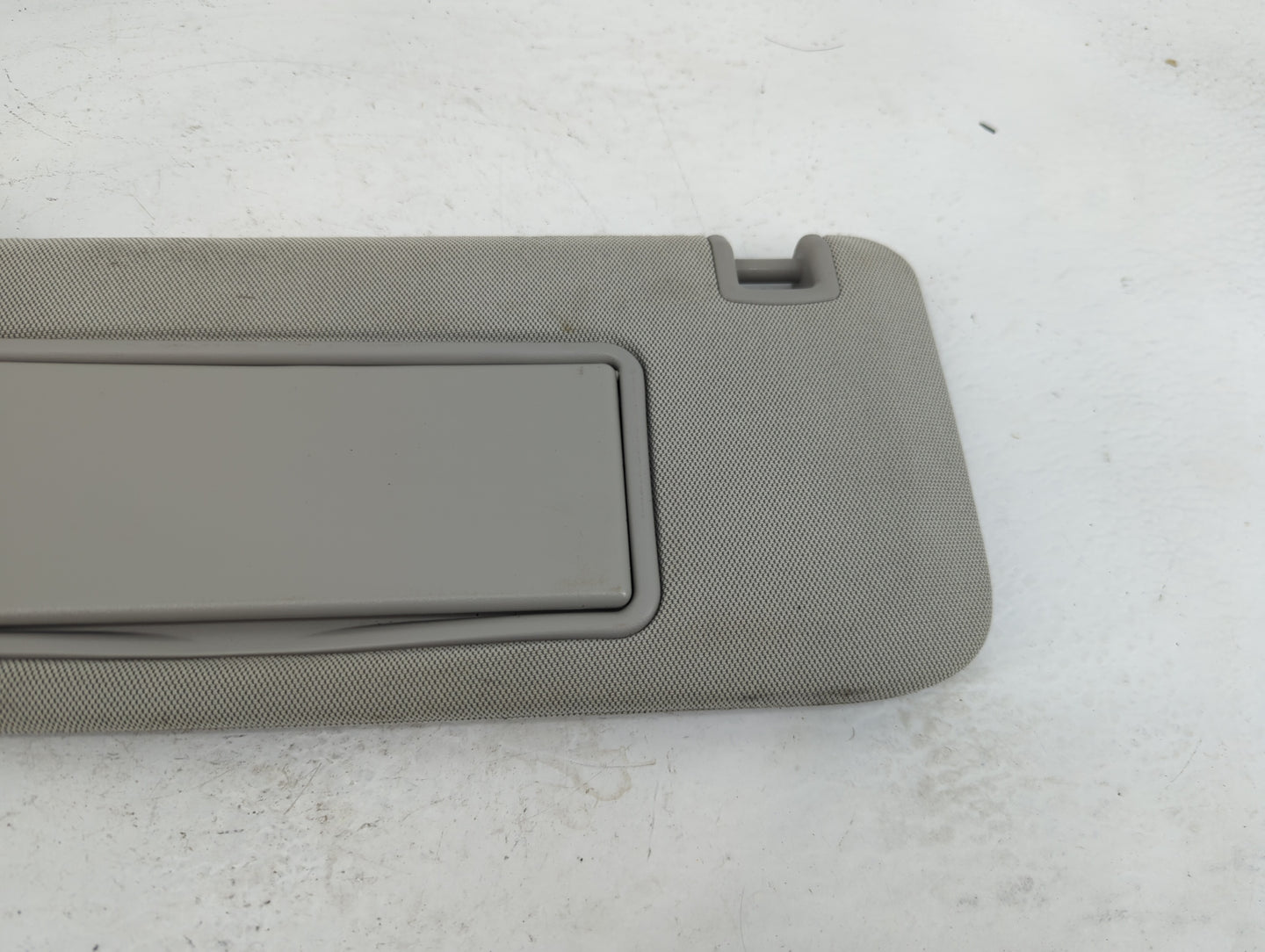 2013-2016 Chevrolet Malibu Sun Visor Shade Replacement Driver Left Mirror Fits Fits 2013 2014 2015 2016 OEM Used Auto Parts 